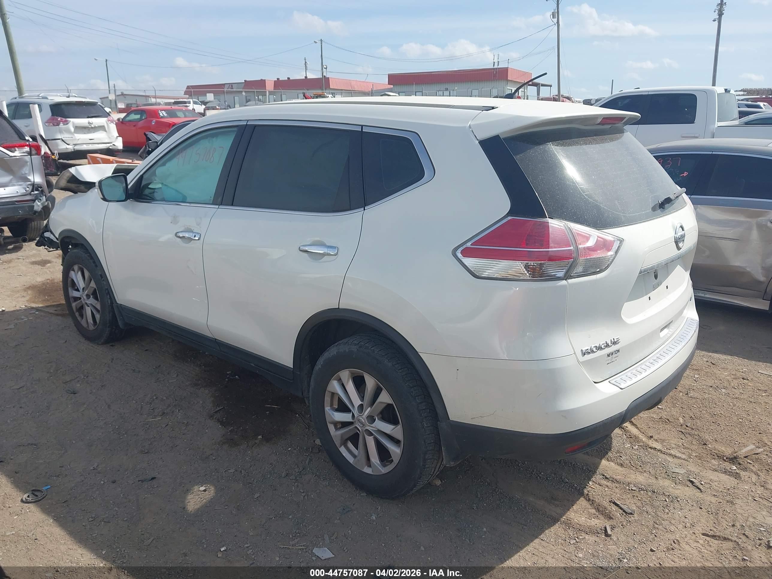 NISSAN ROGUE image 3