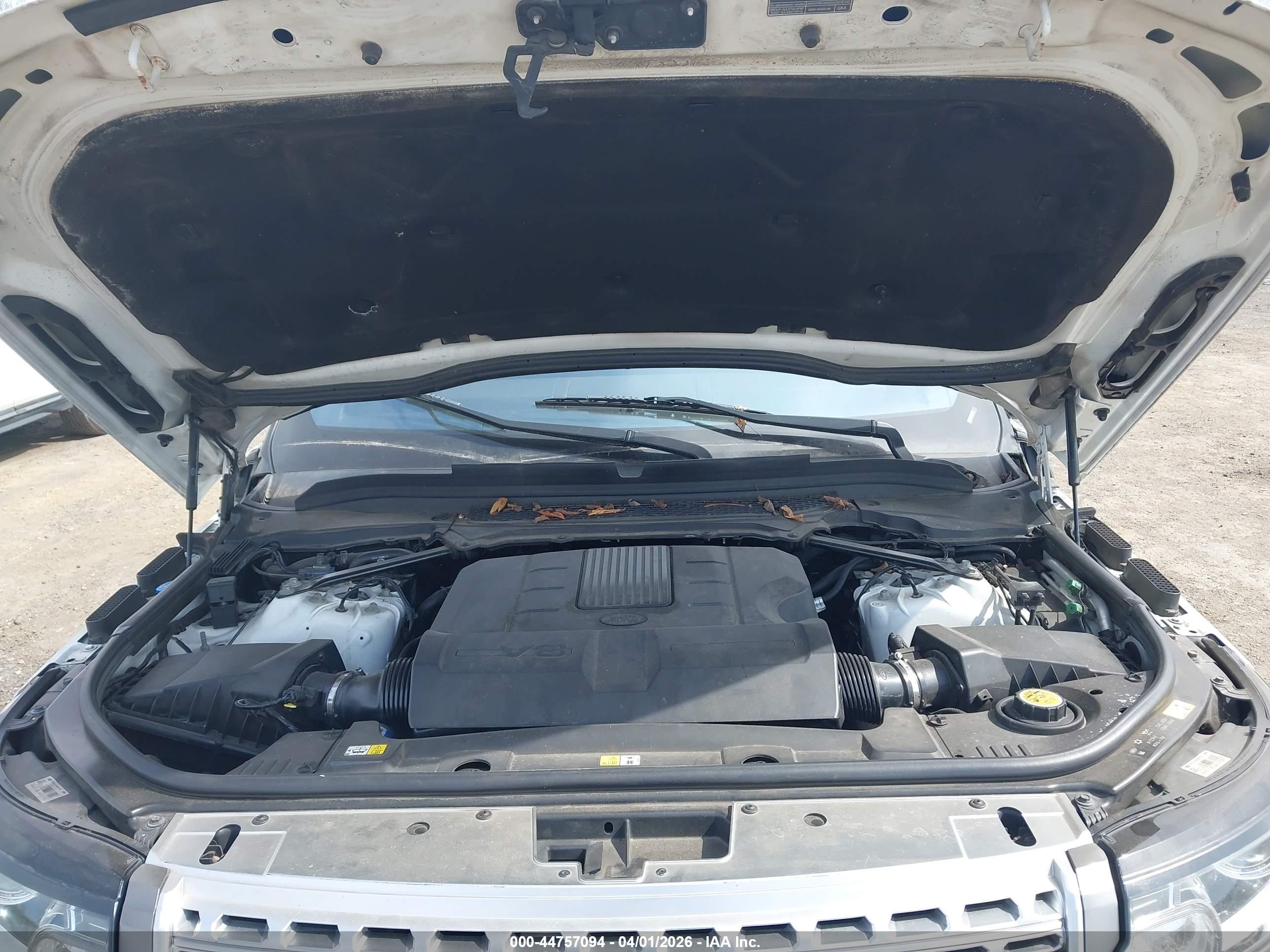 LAND ROVER image 10