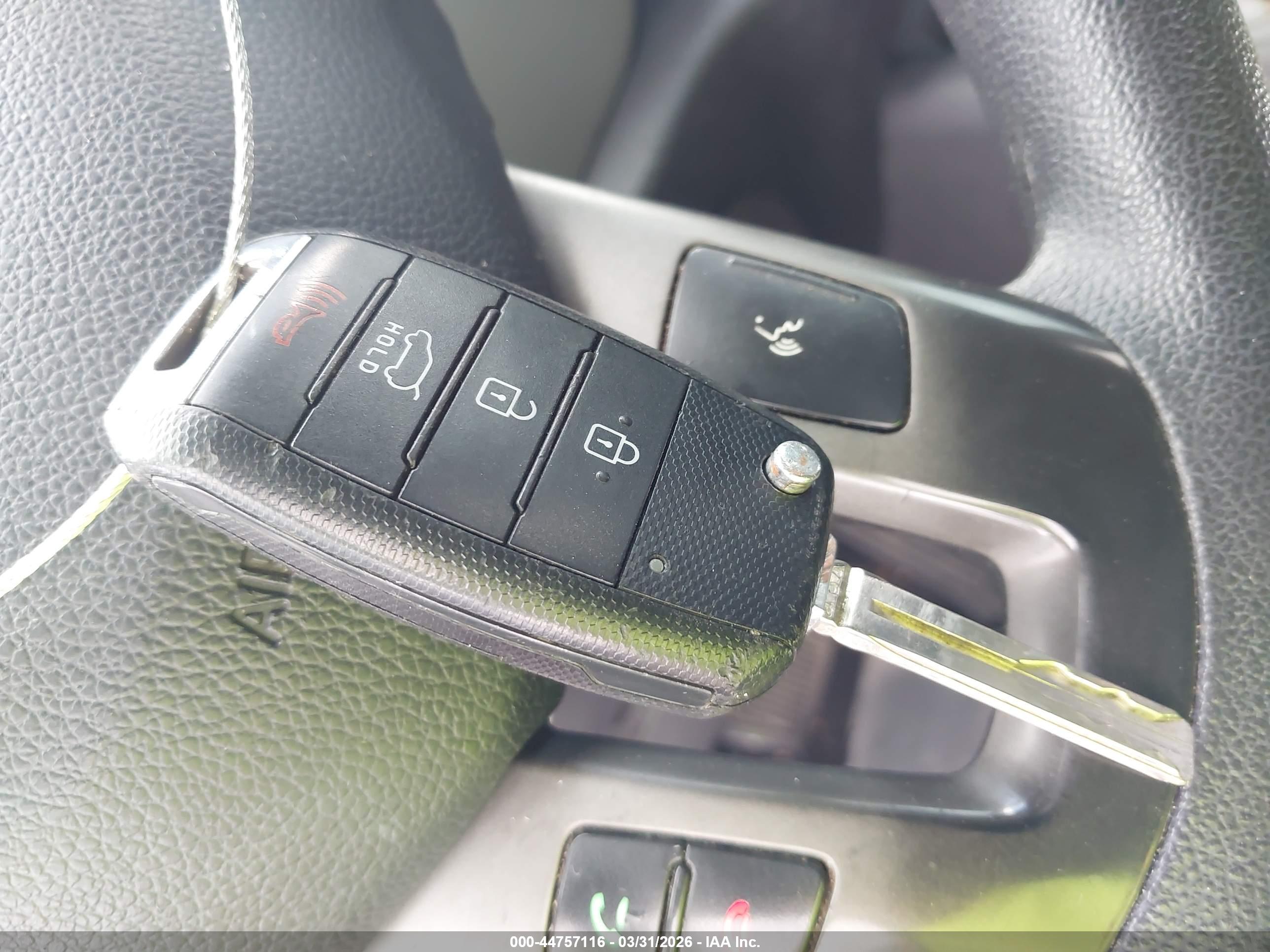 KIA SPORTAGE image 11