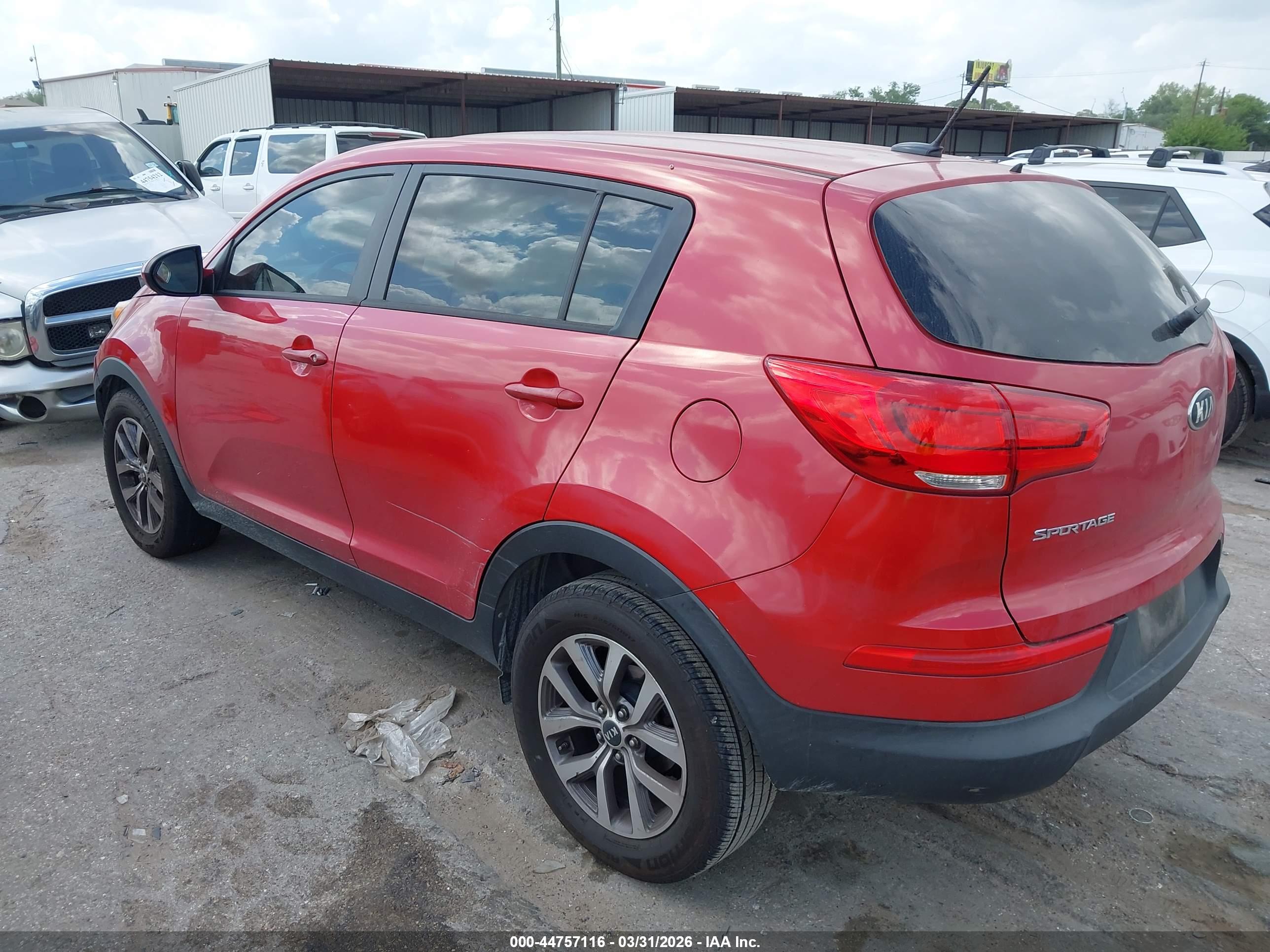 KIA SPORTAGE image 3