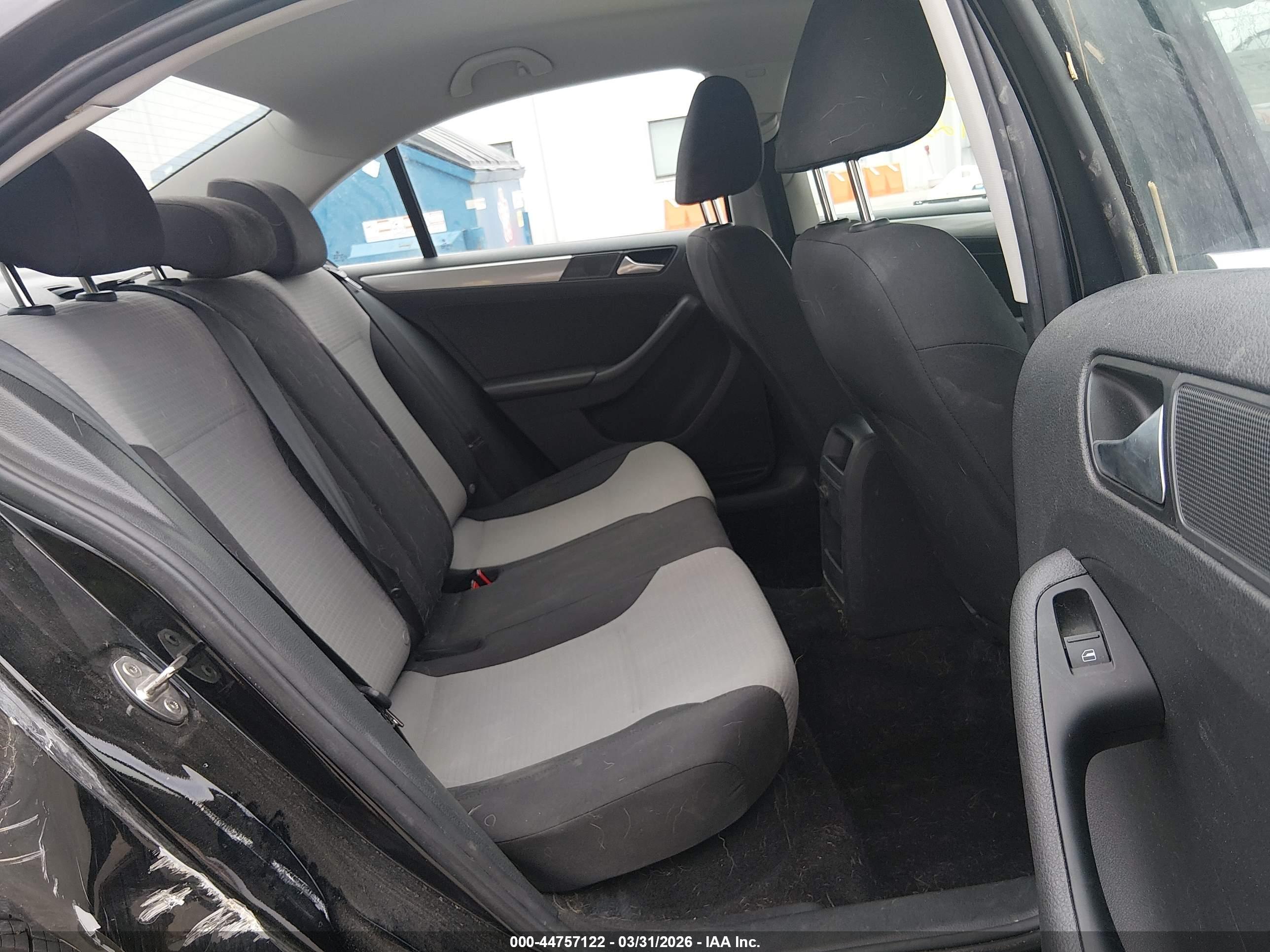 VOLKSWAGEN JETTA image 8