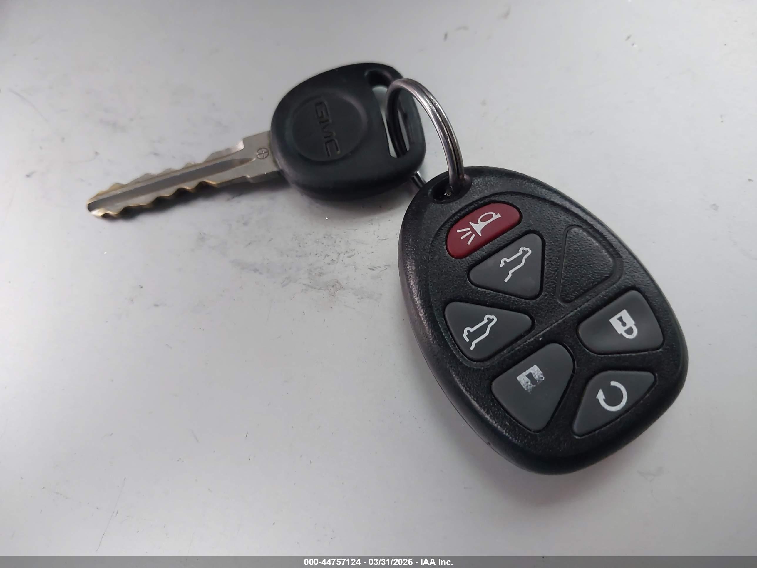 GMC YUKON image 11
