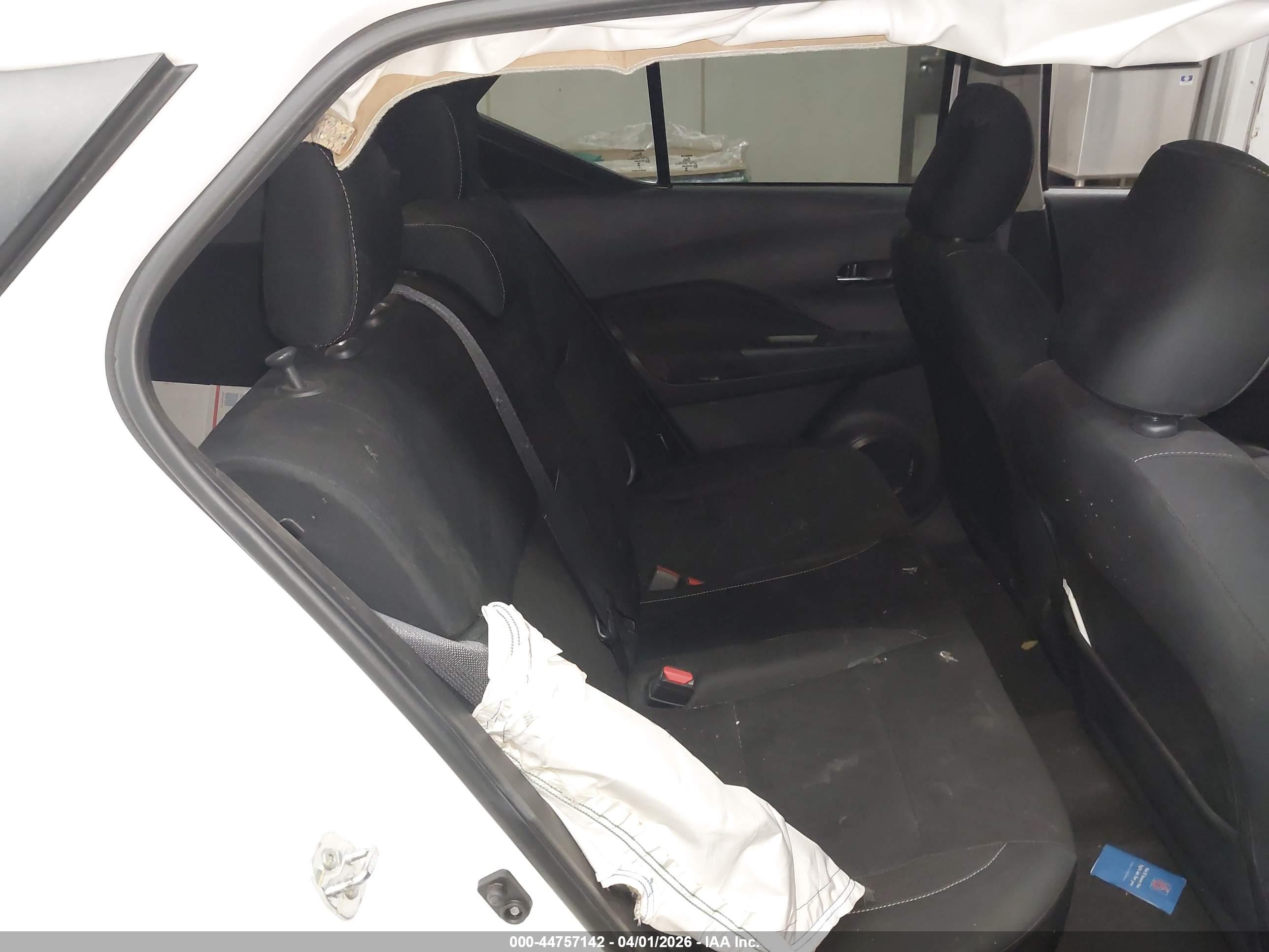 NISSAN KICKS image 8