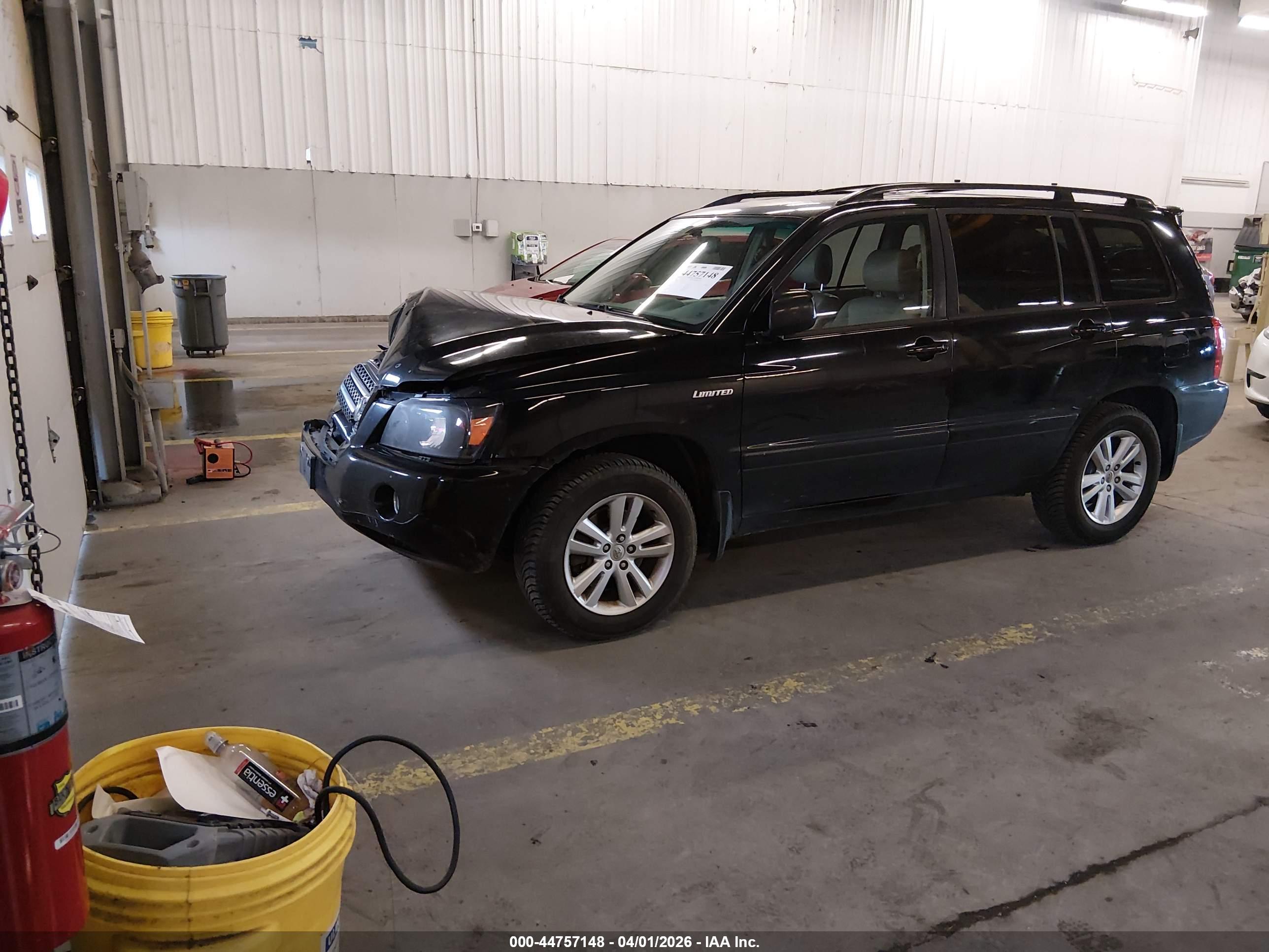TOYOTA HIGHLANDER image 2