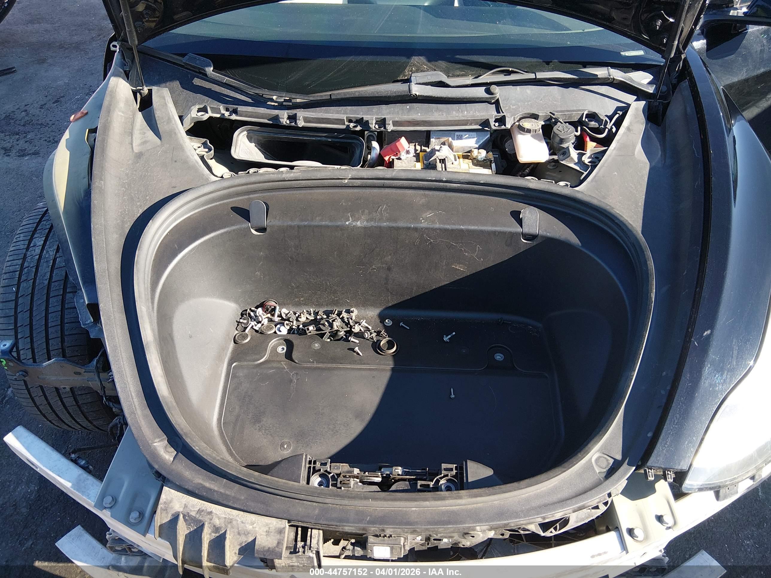 TESLA MODEL image 10