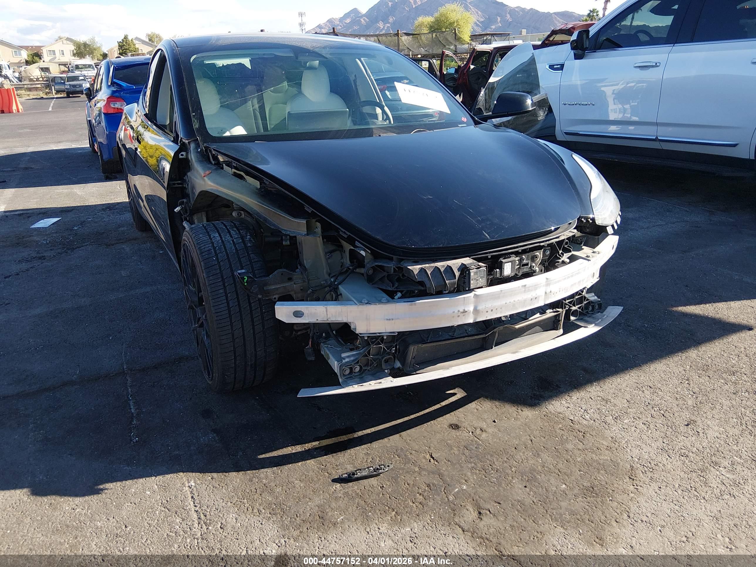 TESLA MODEL image 6
