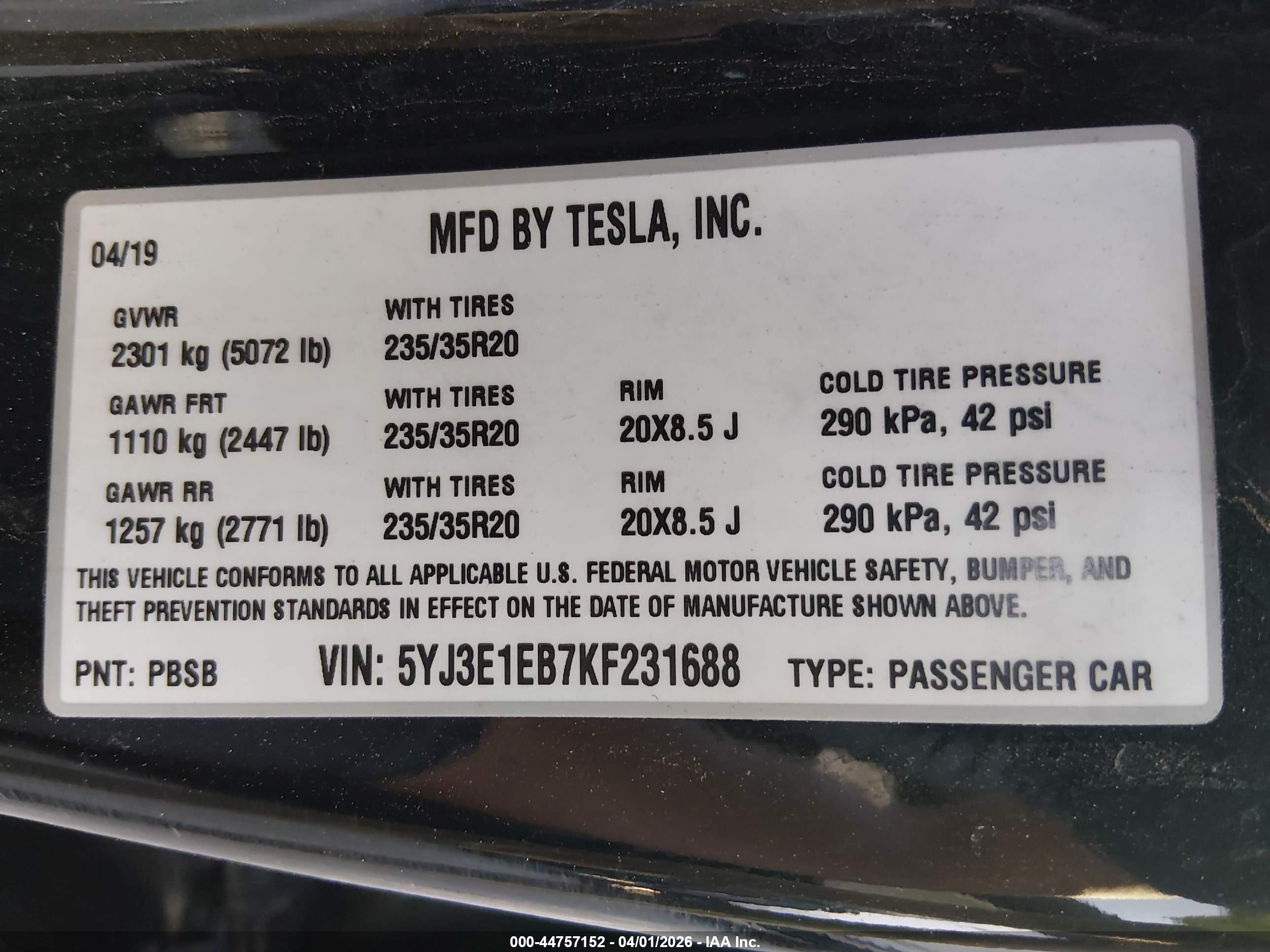 TESLA MODEL image 9