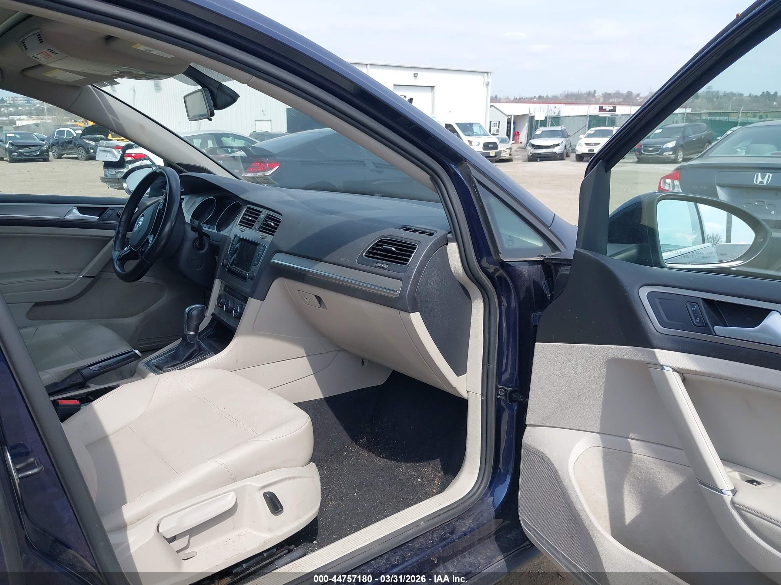 VOLKSWAGEN GOLF image 5