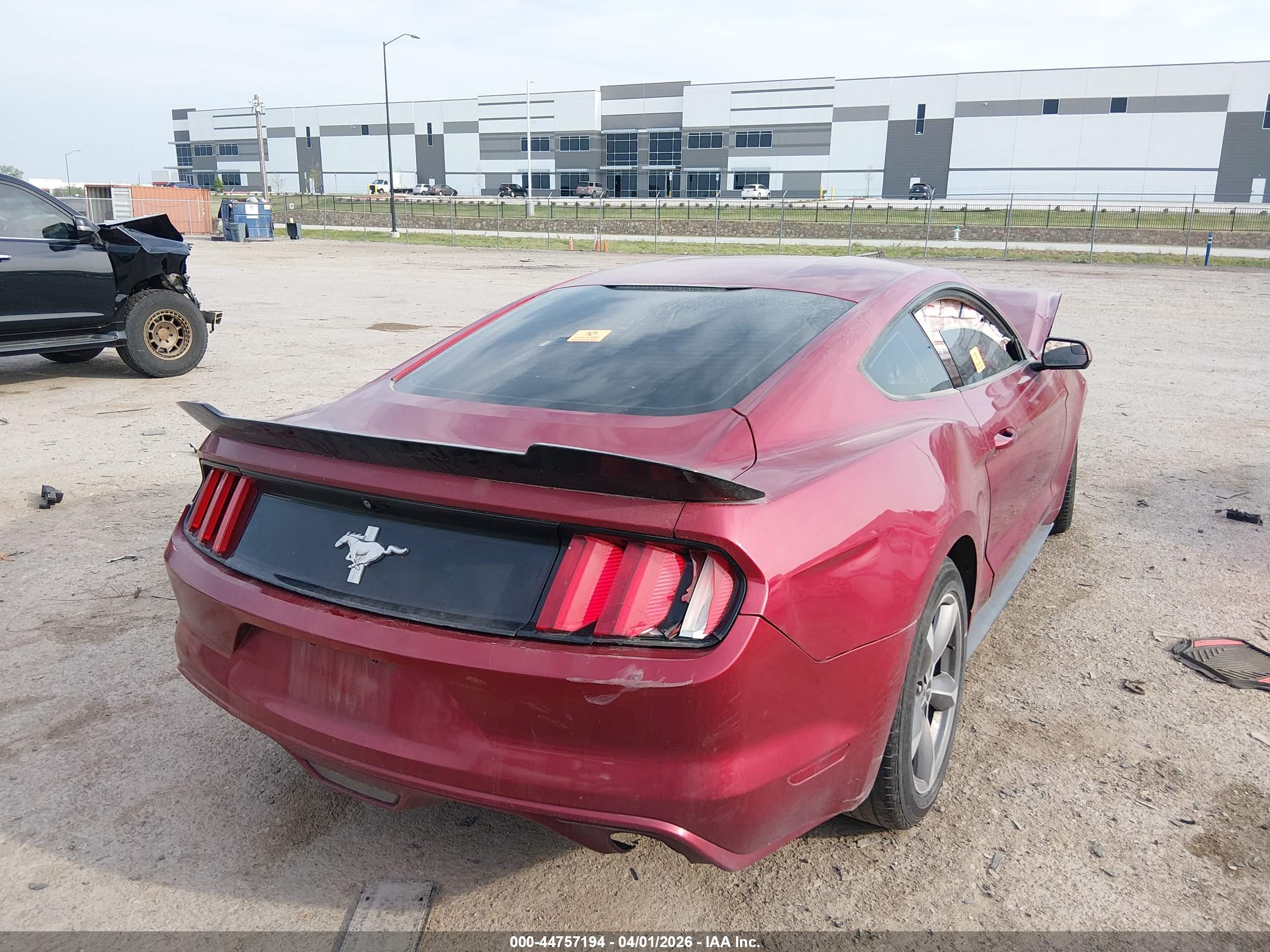FORD MUSTANG image 4