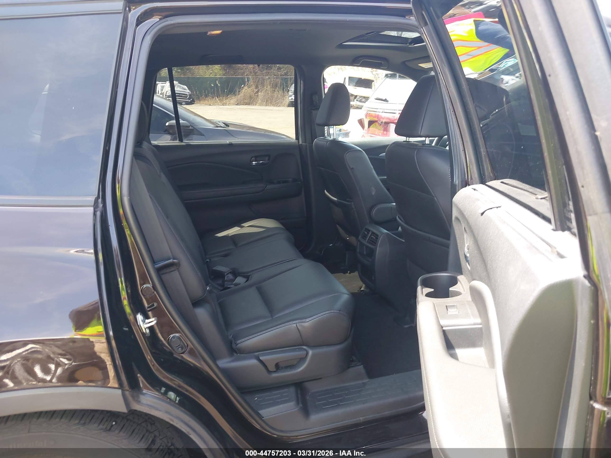 HONDA PASSPORT image 8