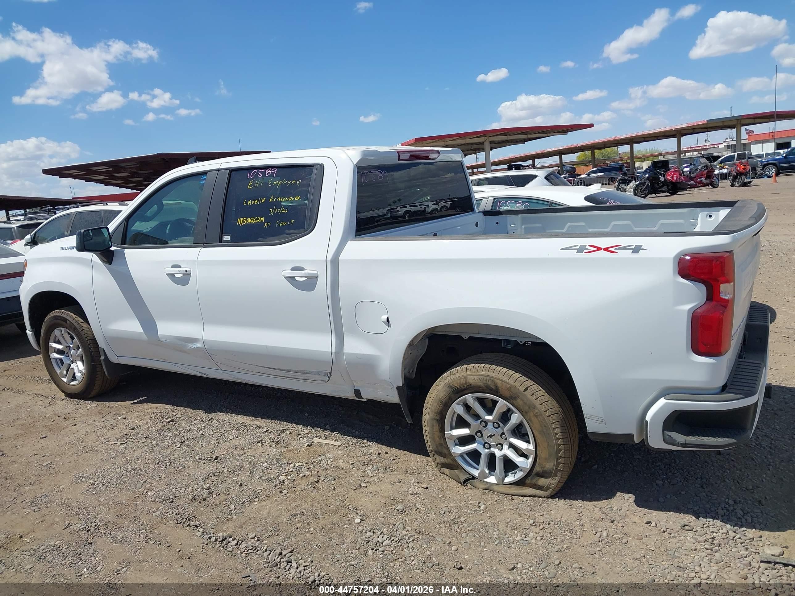 CHEVROLET SILVERADO image 6
