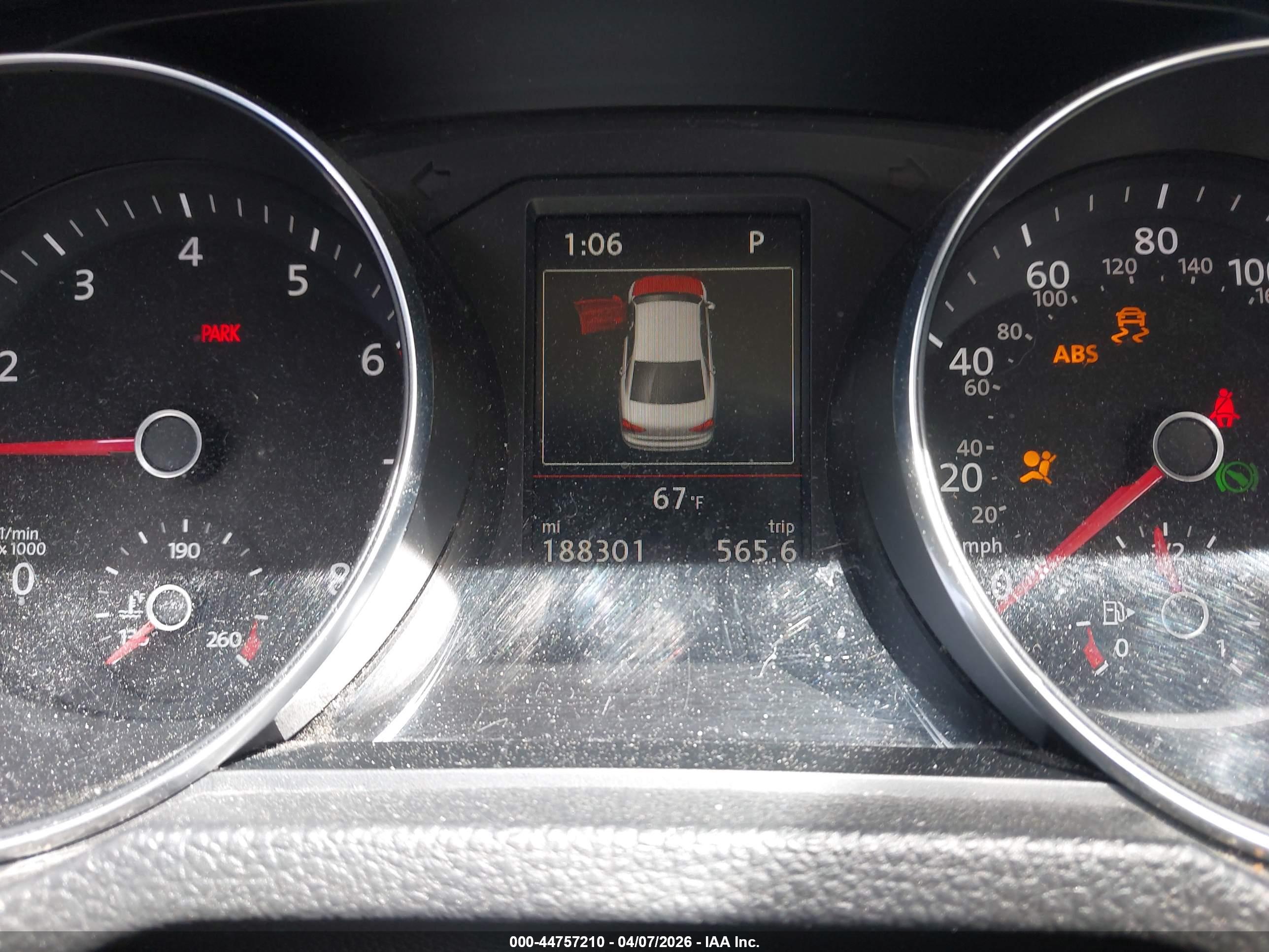 VOLKSWAGEN PASSAT image 7