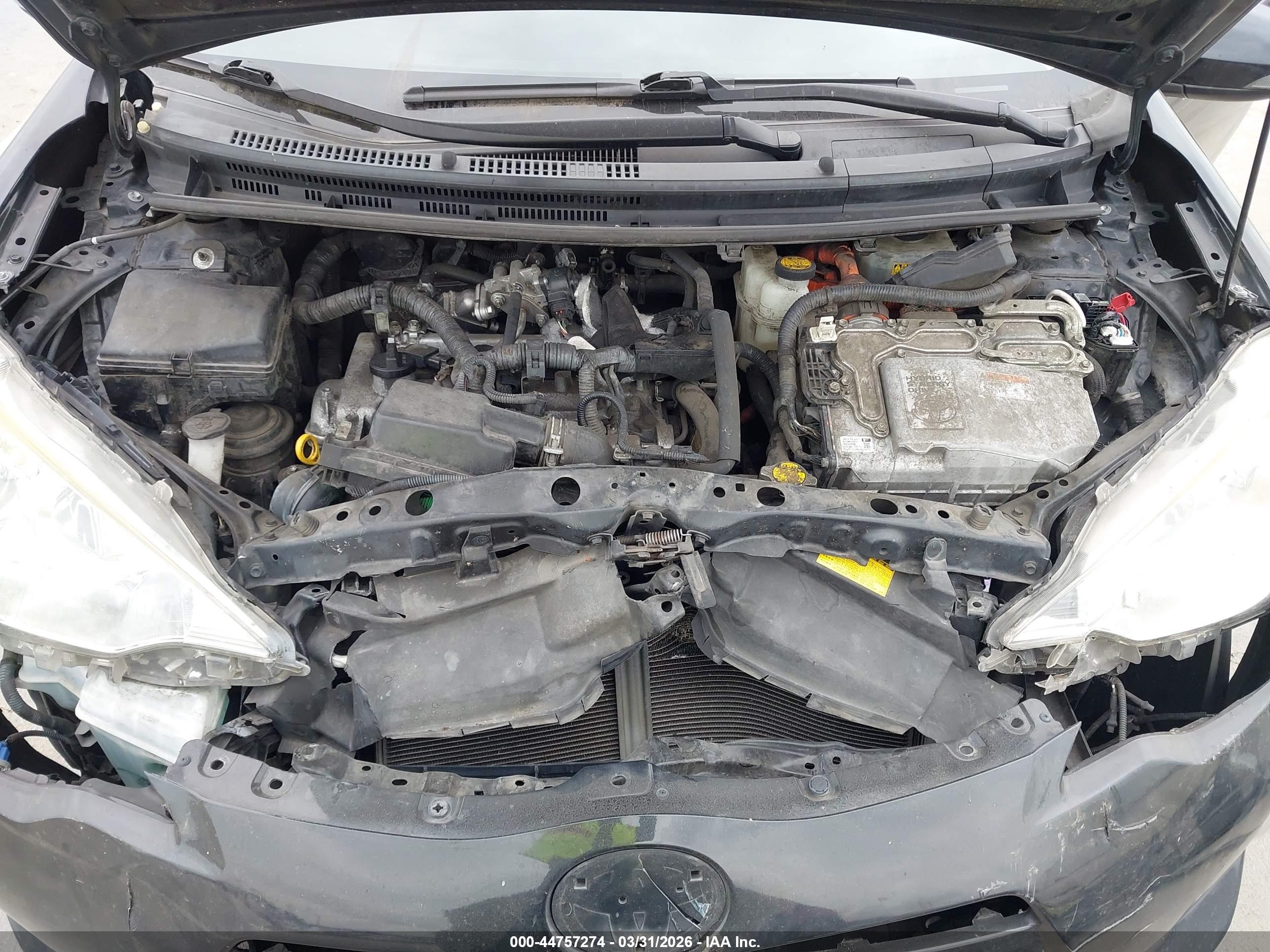 TOYOTA PRIUS image 10