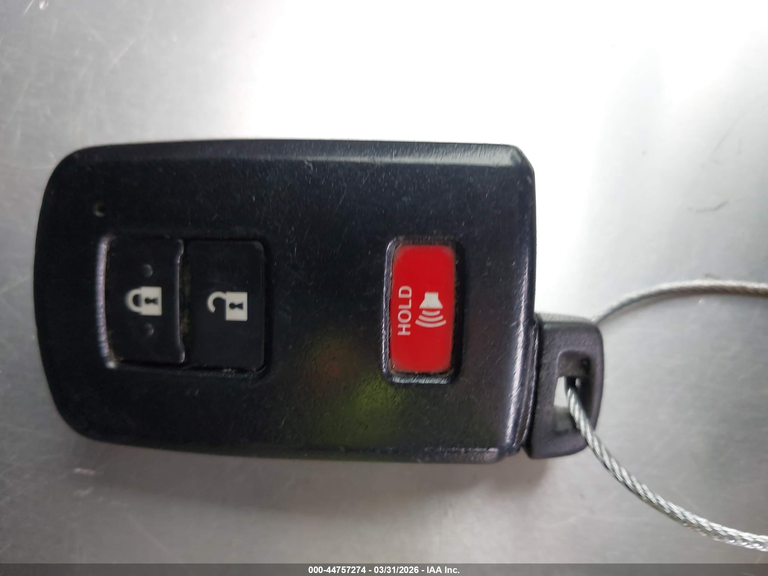 TOYOTA PRIUS image 11