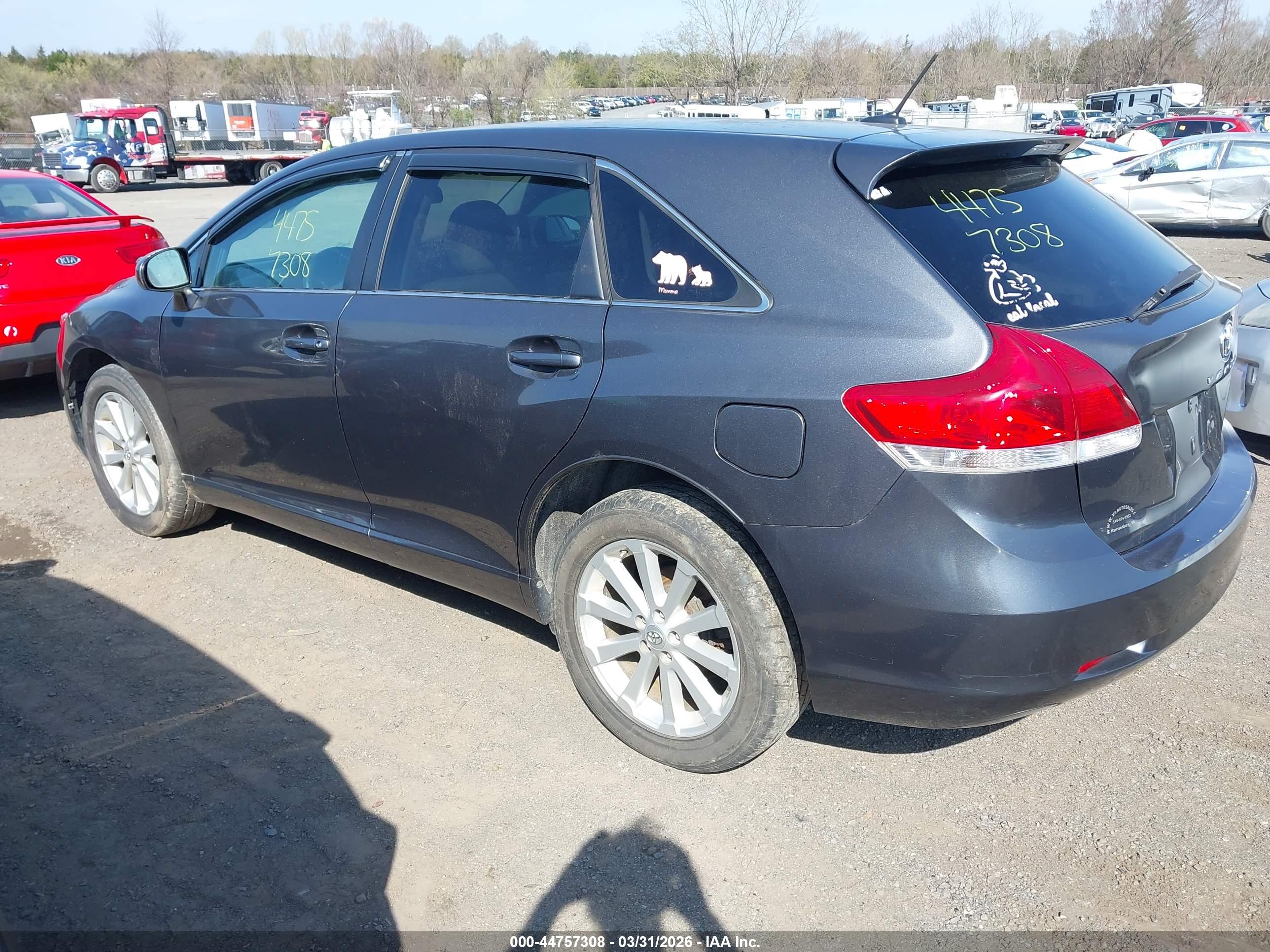 TOYOTA VENZA image 3