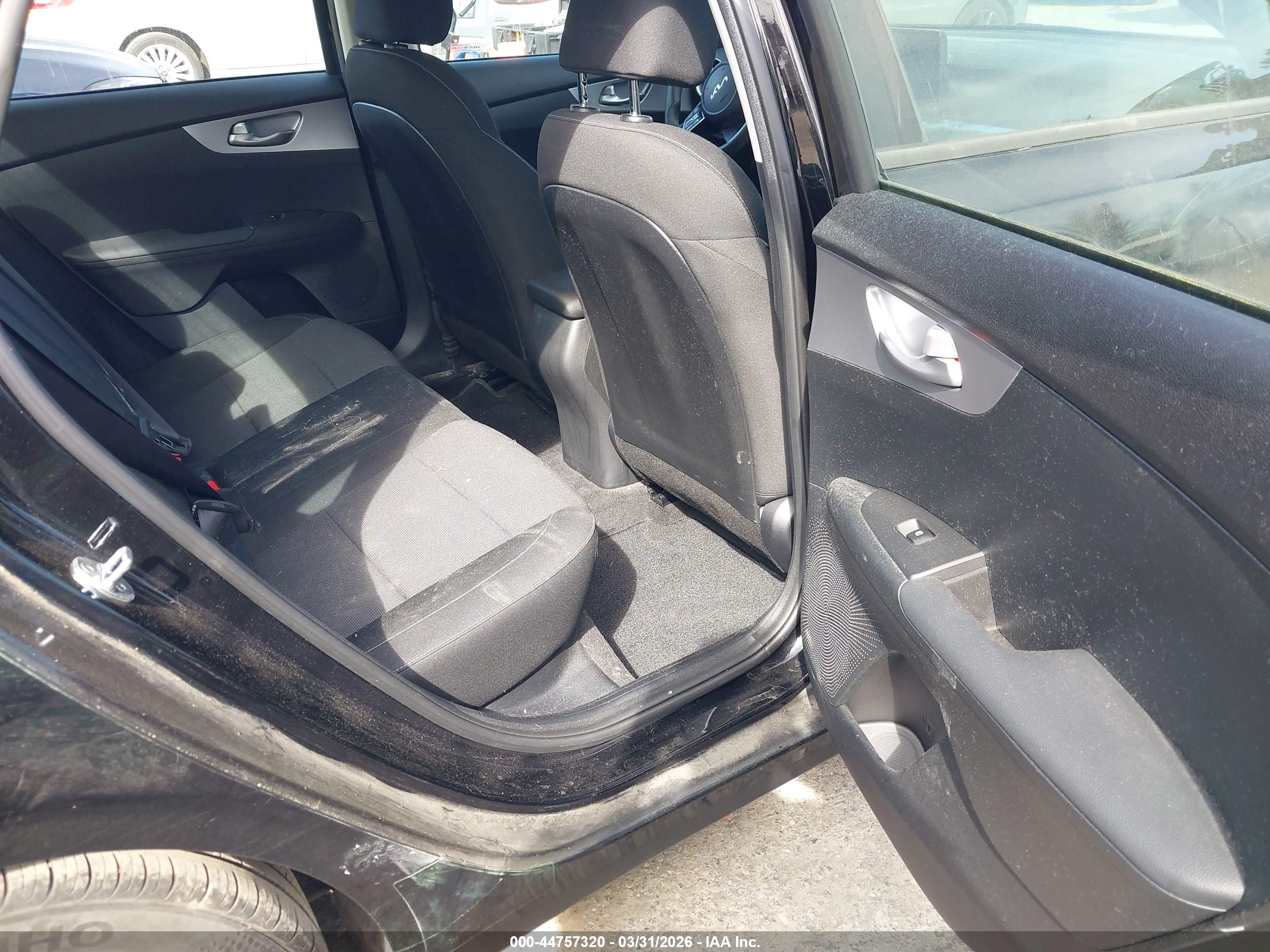KIA FORTE image 8