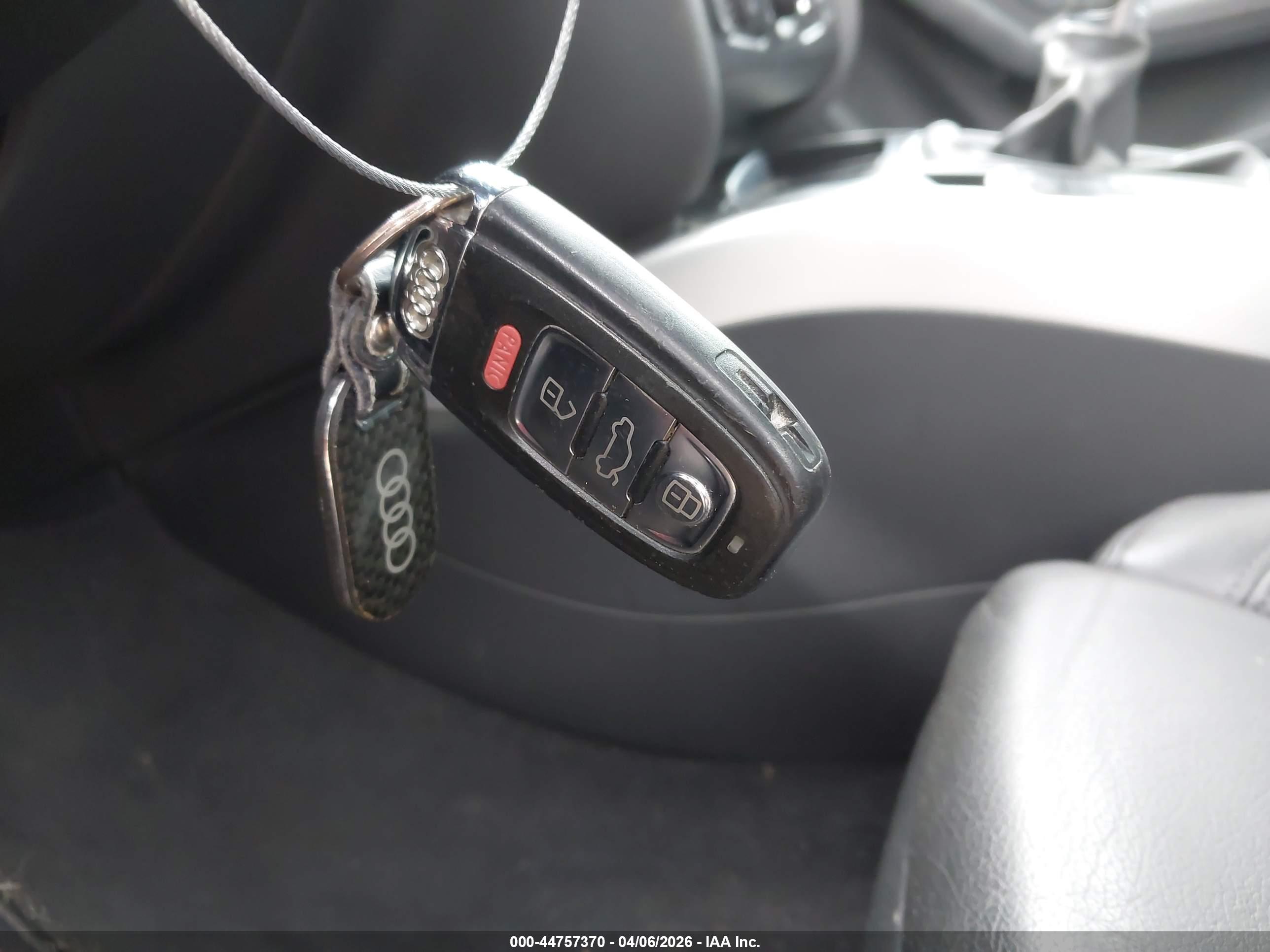 AUDI A4 image 11