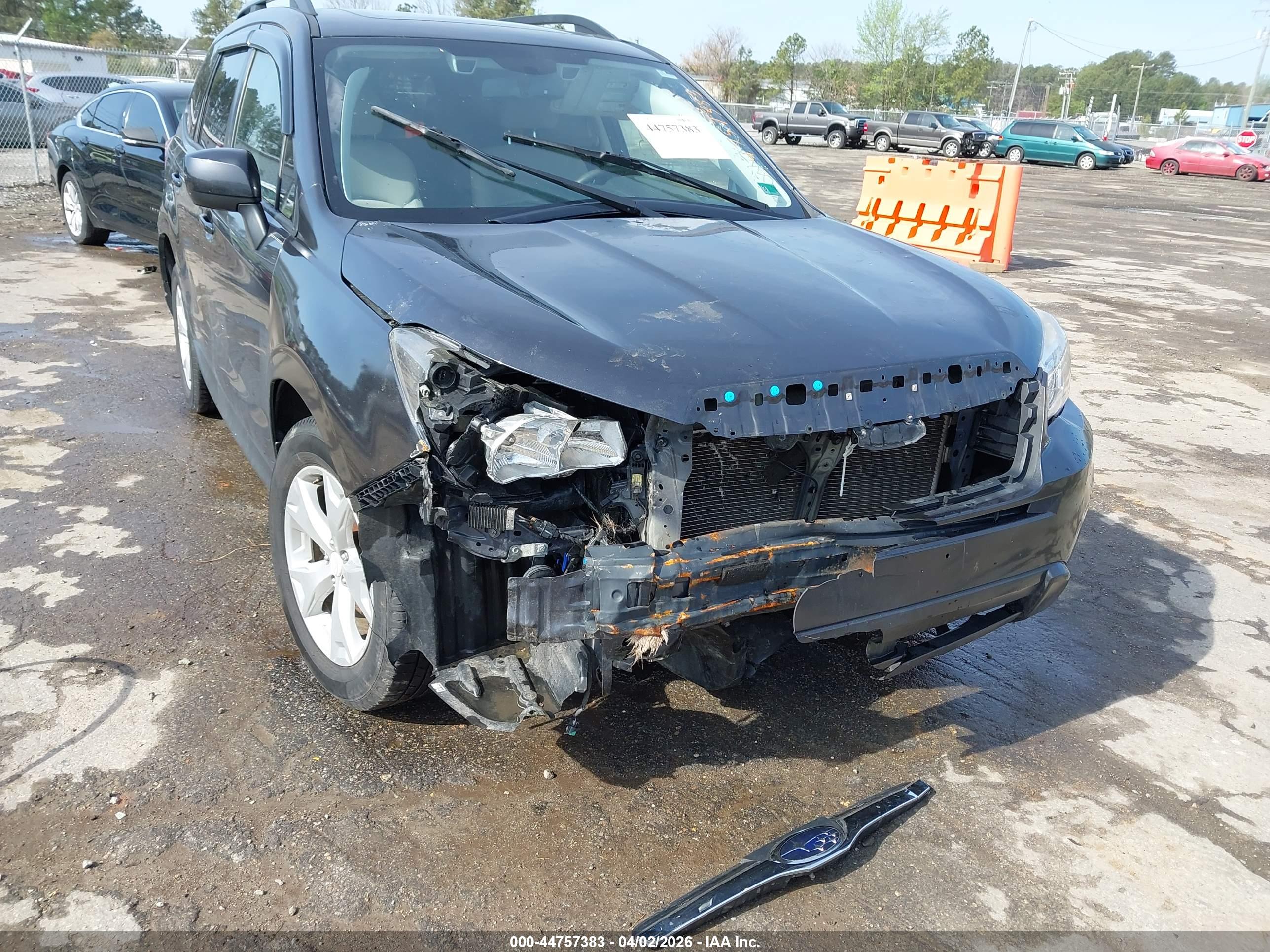 SUBARU FORESTER image 6