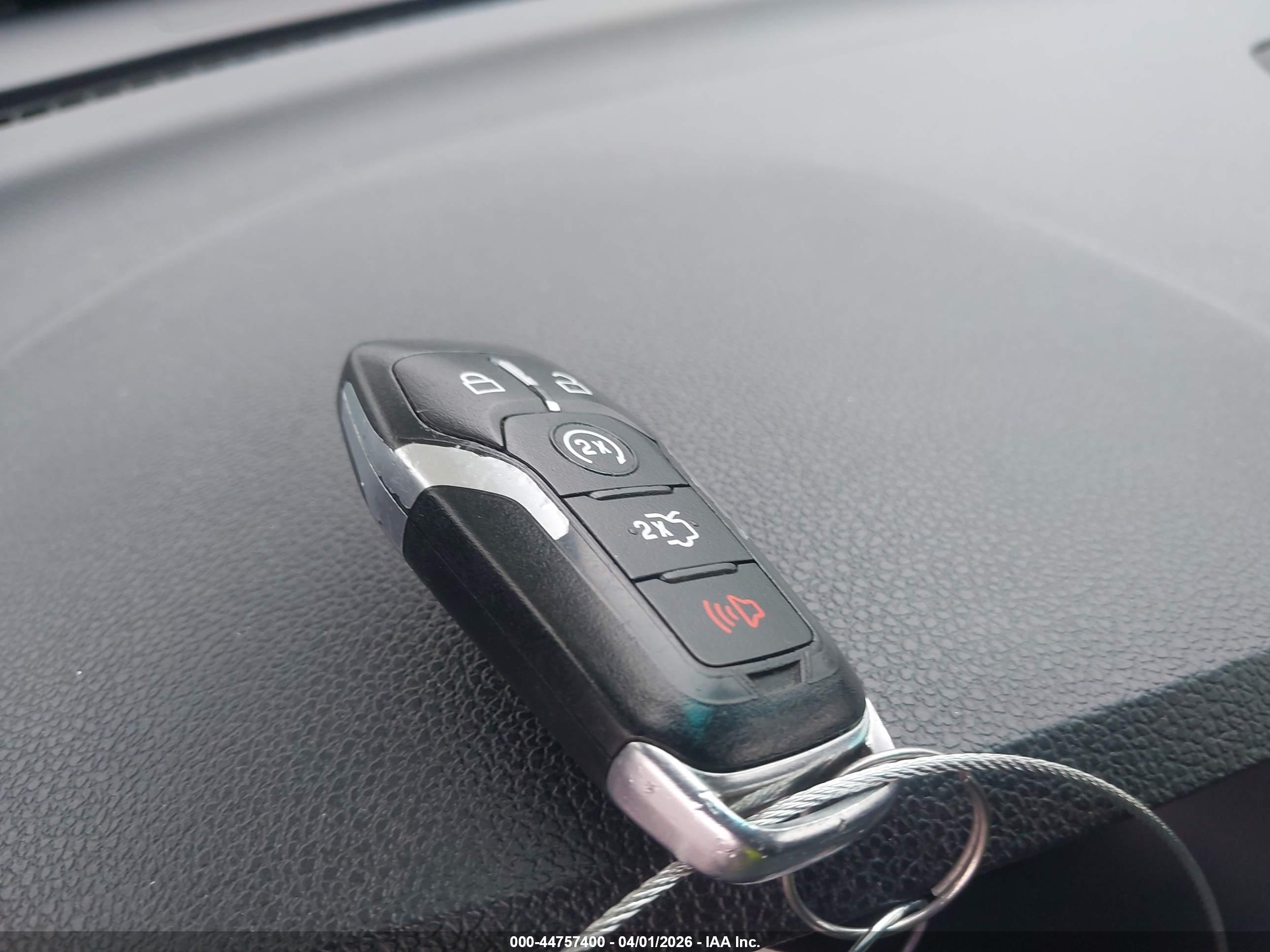 FORD EXPLORER image 11