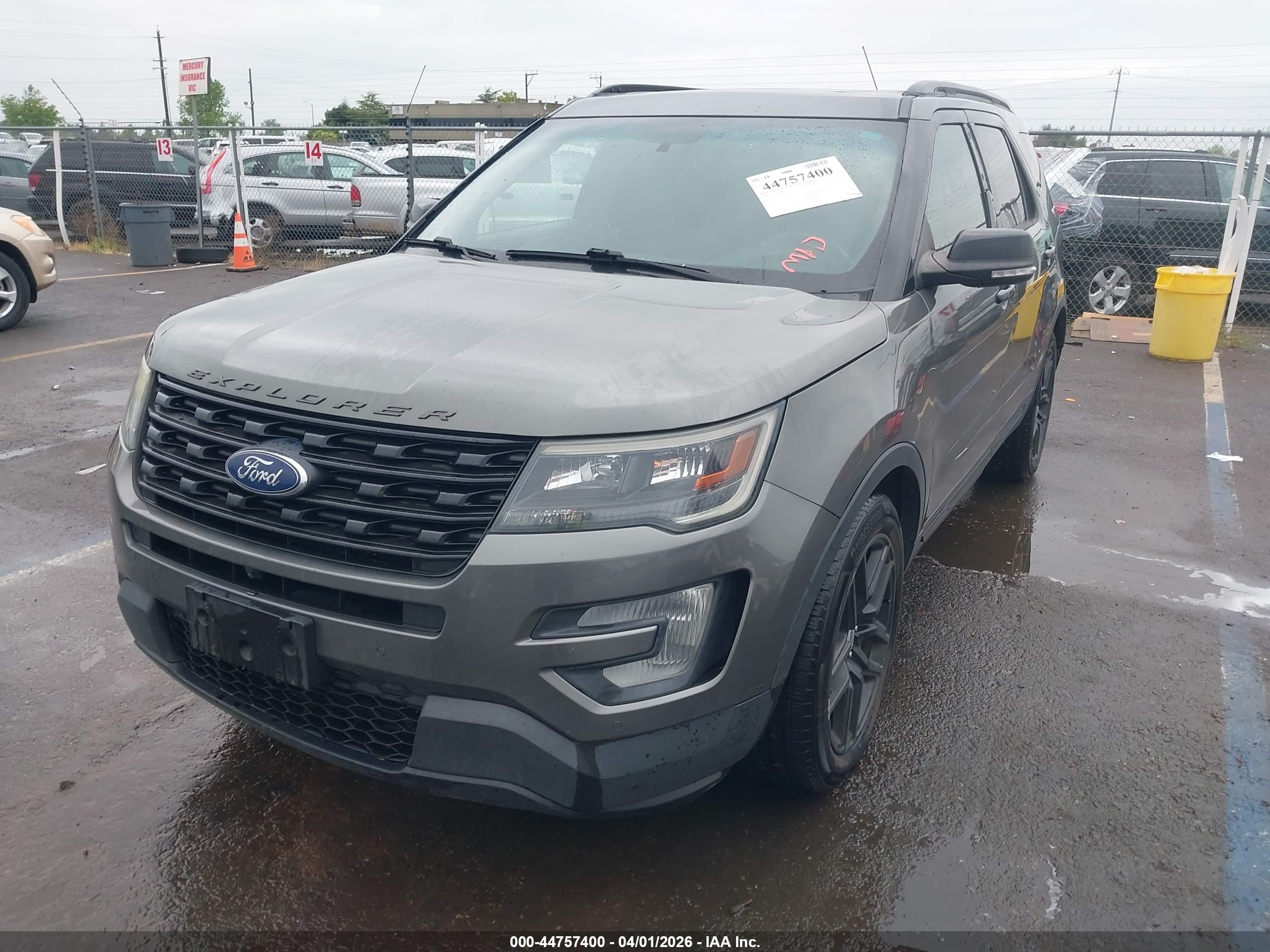 FORD EXPLORER image 2