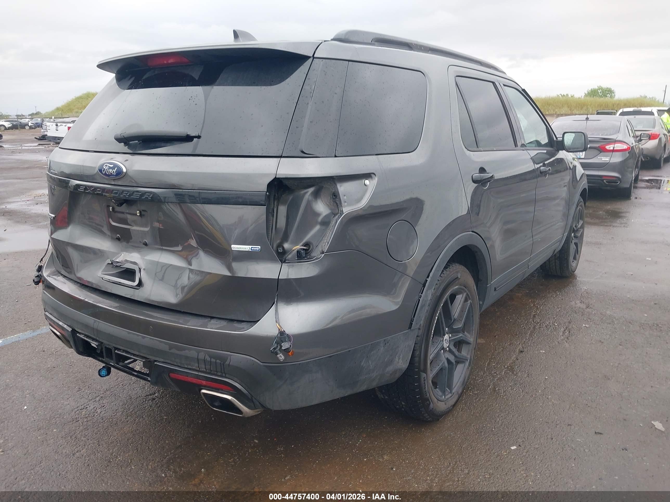 FORD EXPLORER image 4