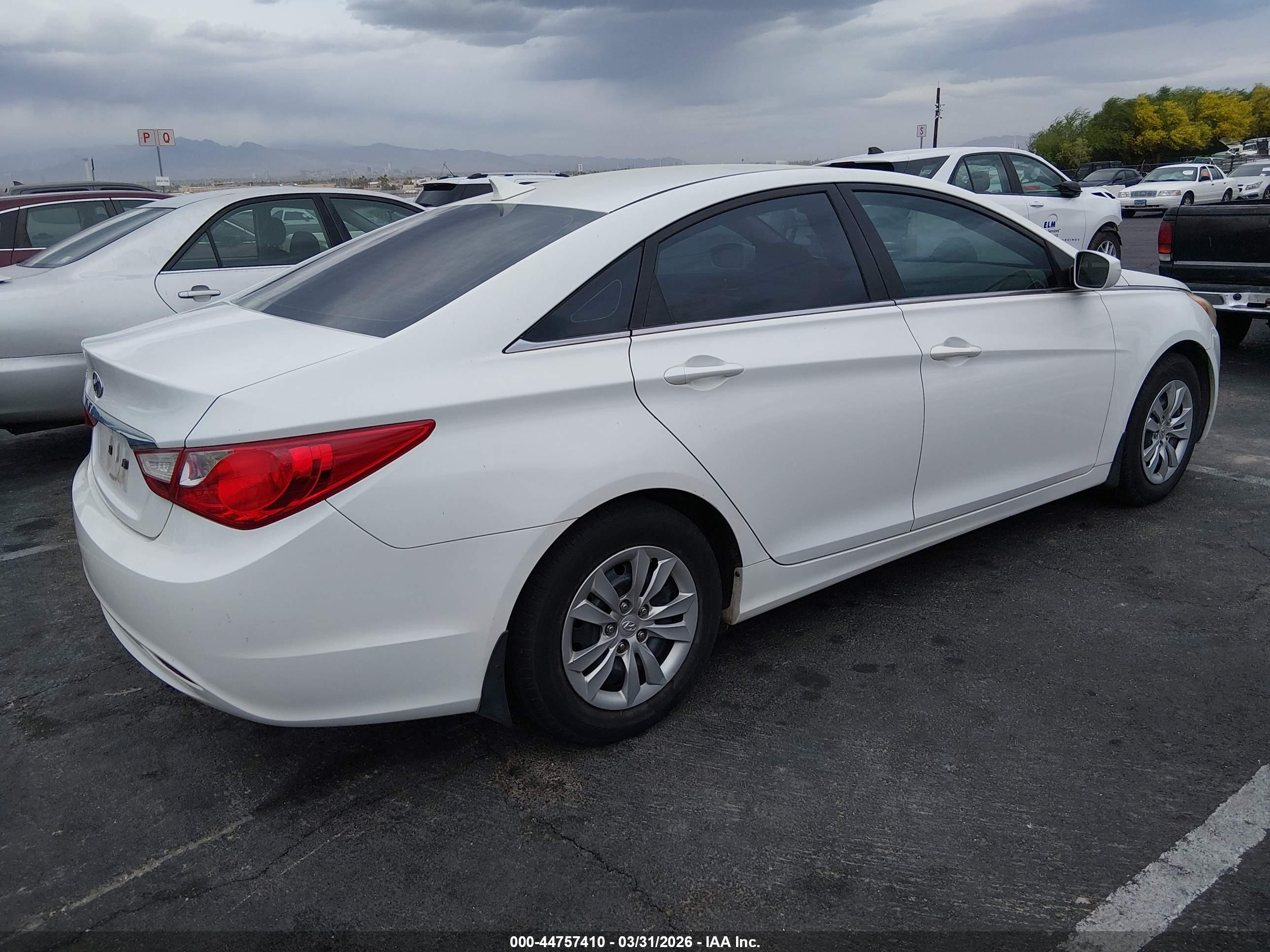 HYUNDAI SONATA image 4