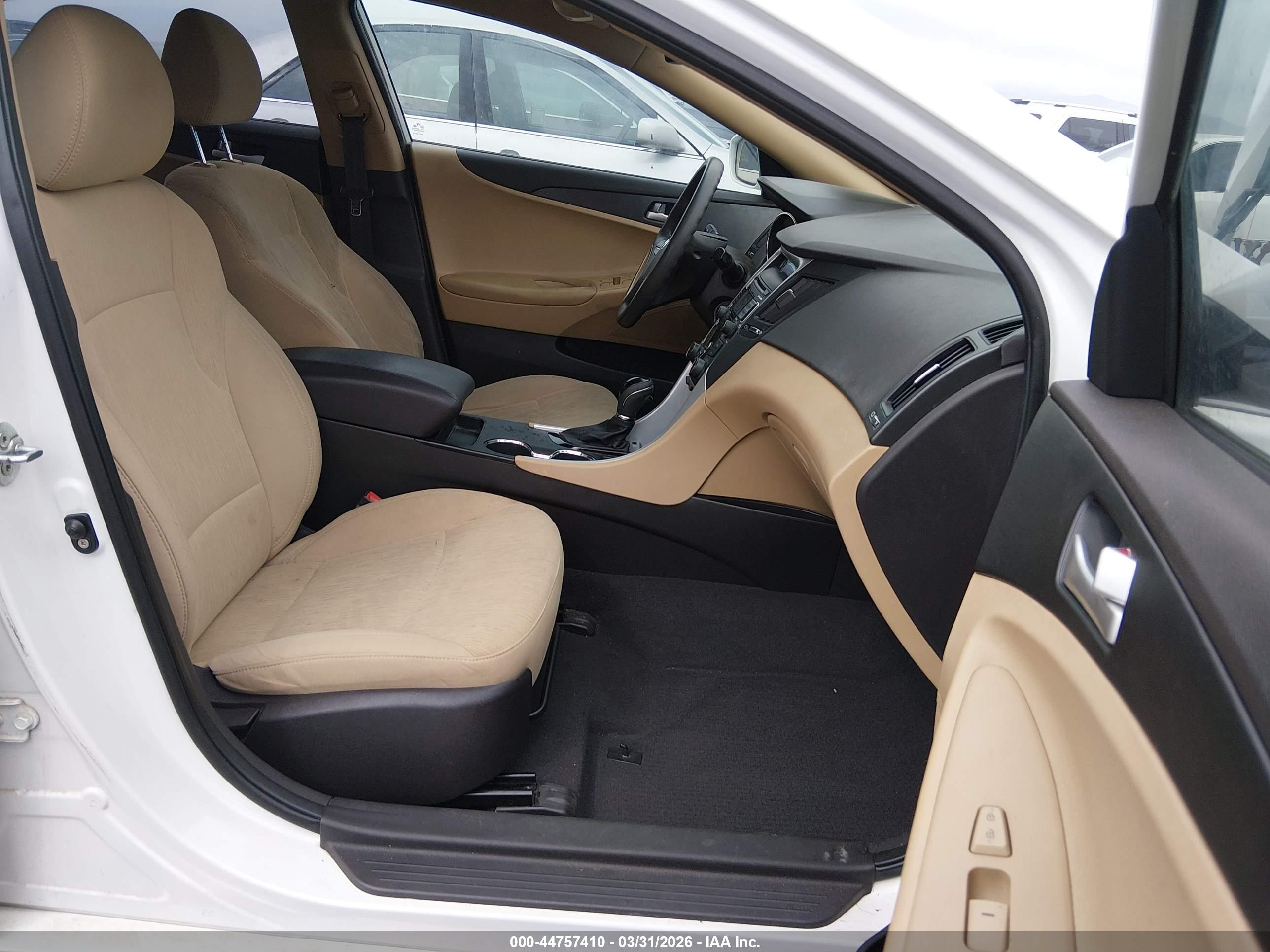 HYUNDAI SONATA image 5