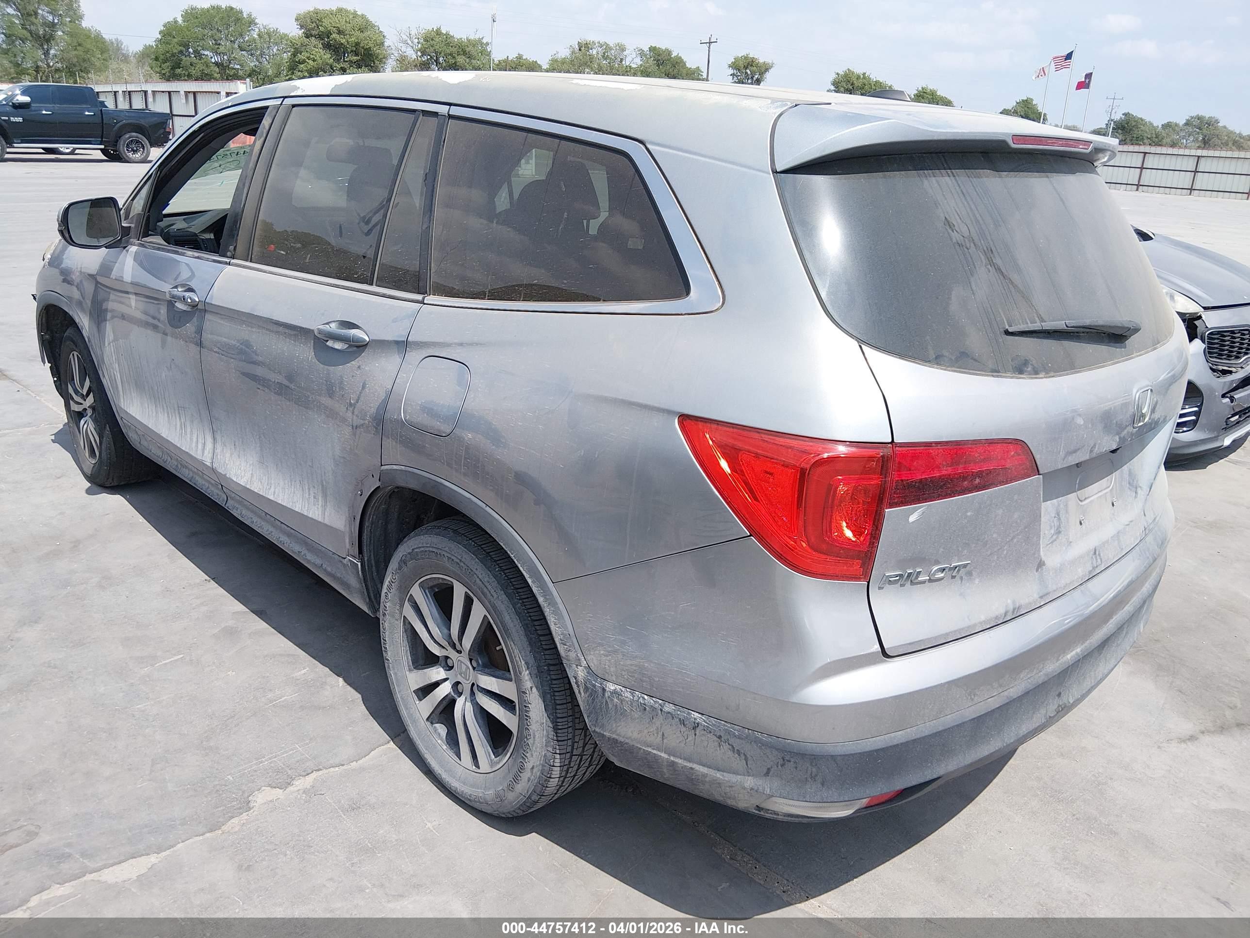 HONDA PILOT image 3