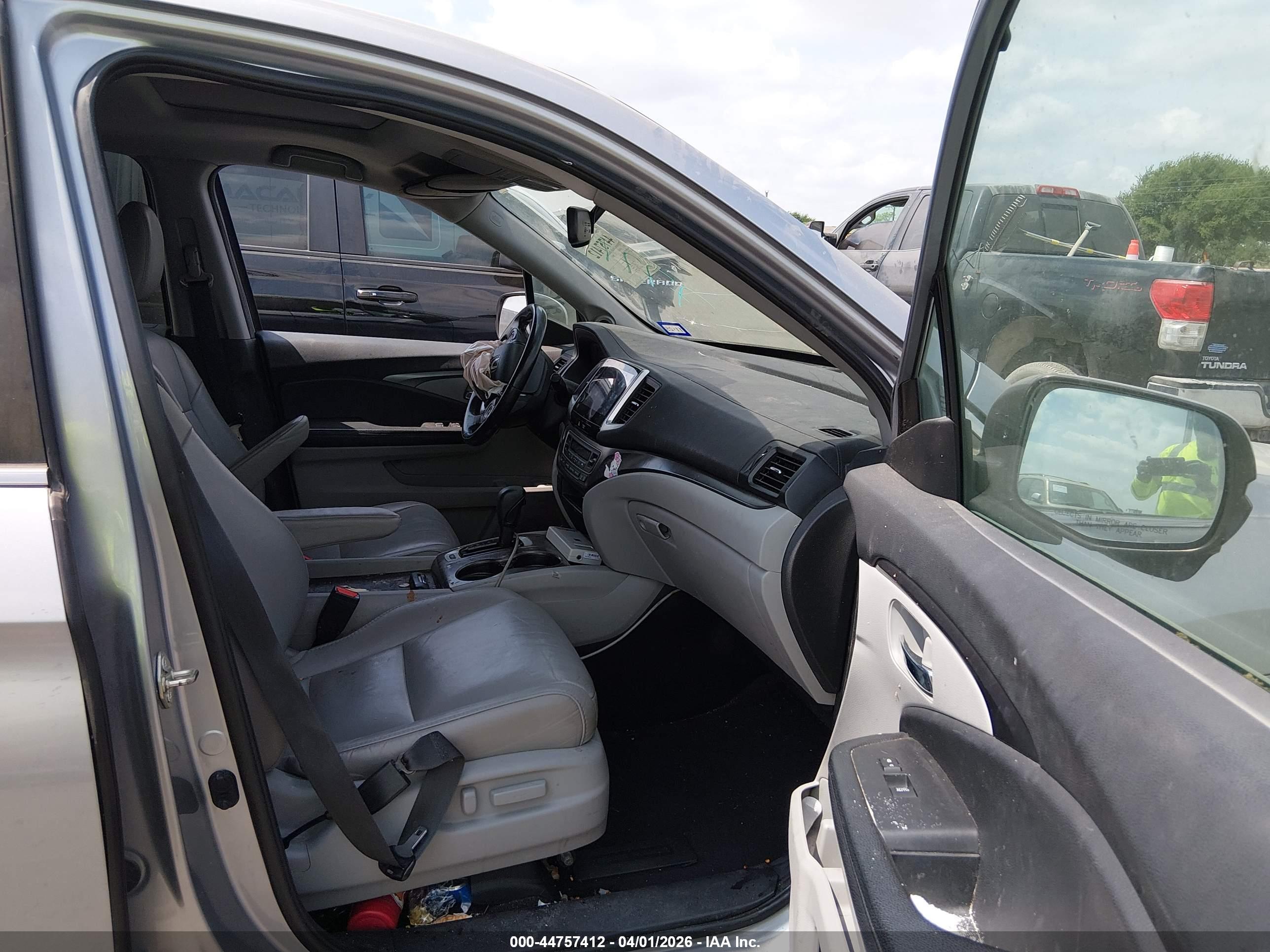 HONDA PILOT image 5