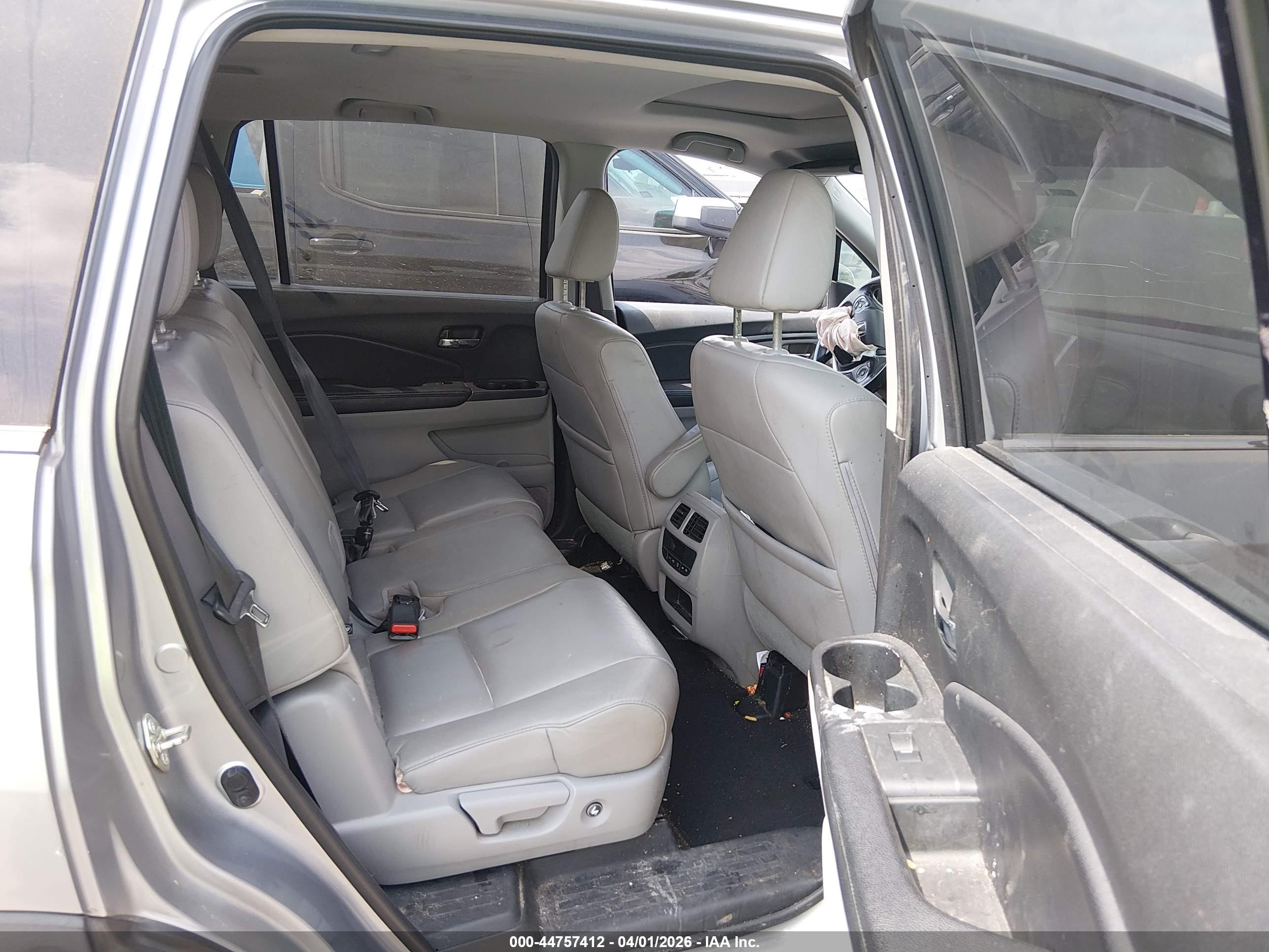 HONDA PILOT image 8