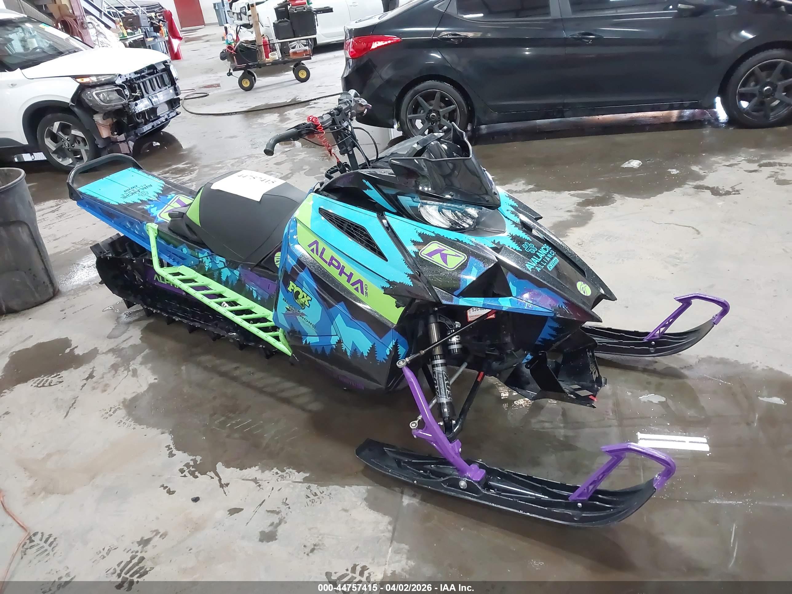 ARCTIC CAT image 2