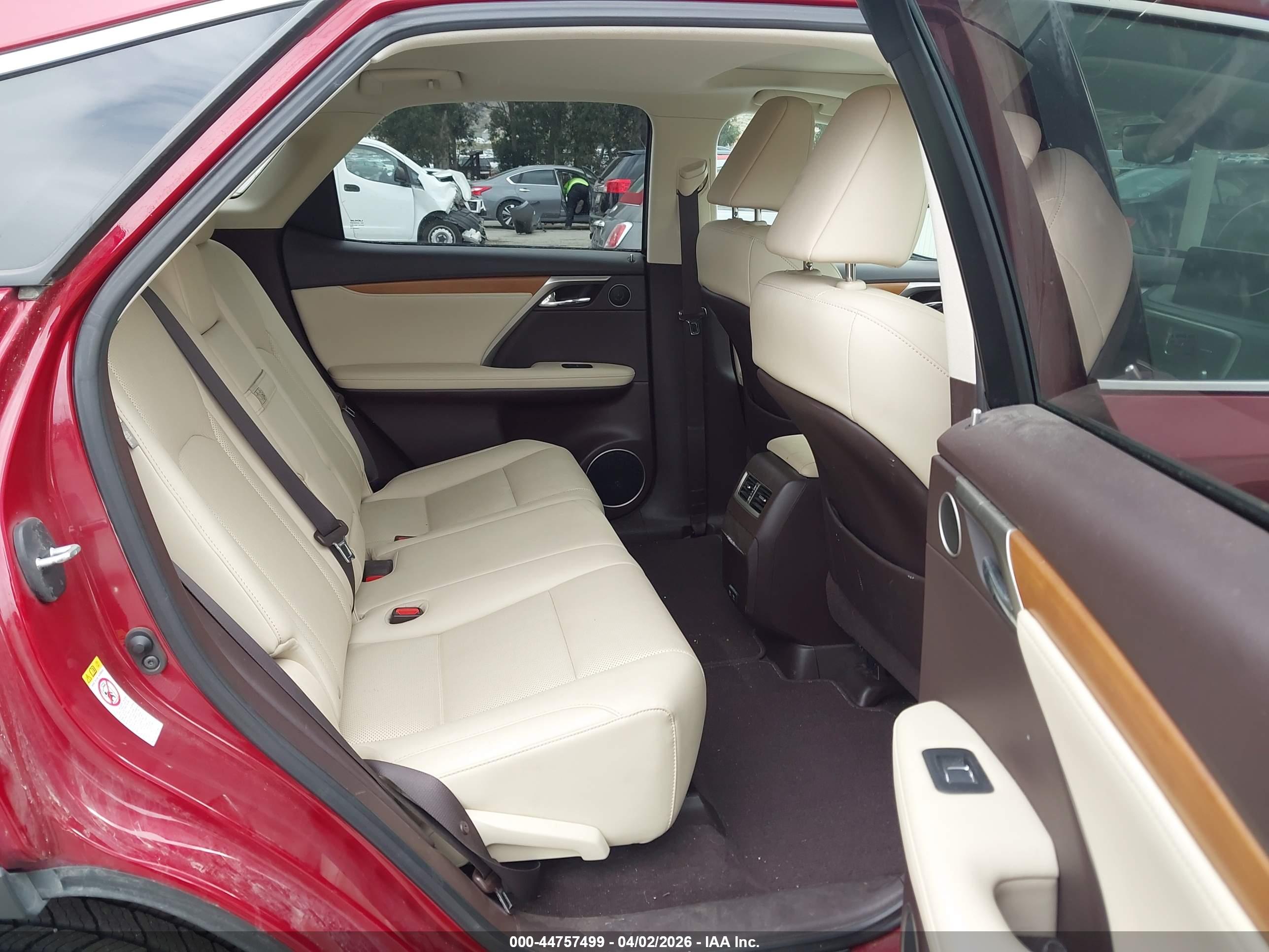 LEXUS RX image 8