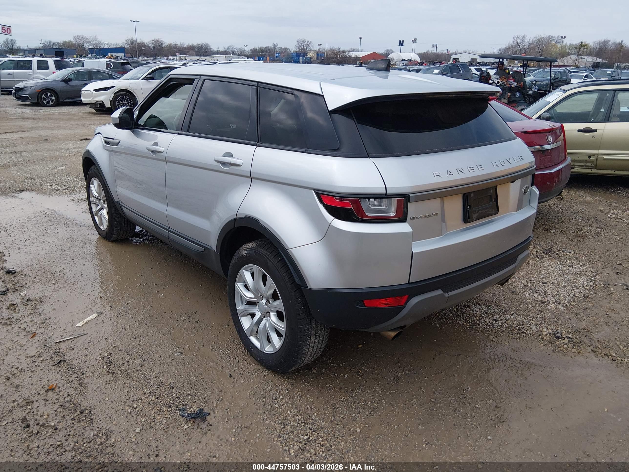 LAND ROVER image 3