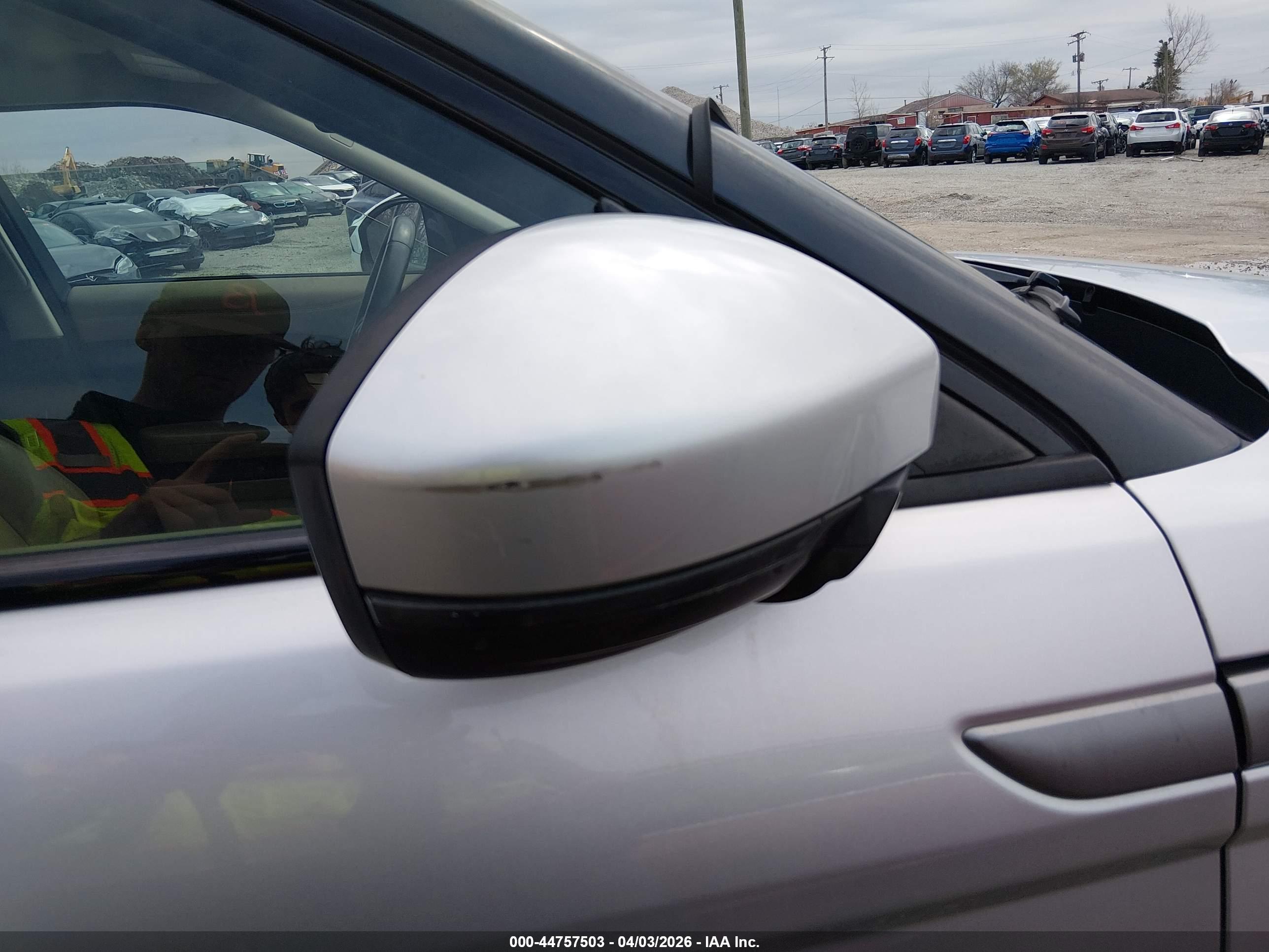 LAND ROVER image 6