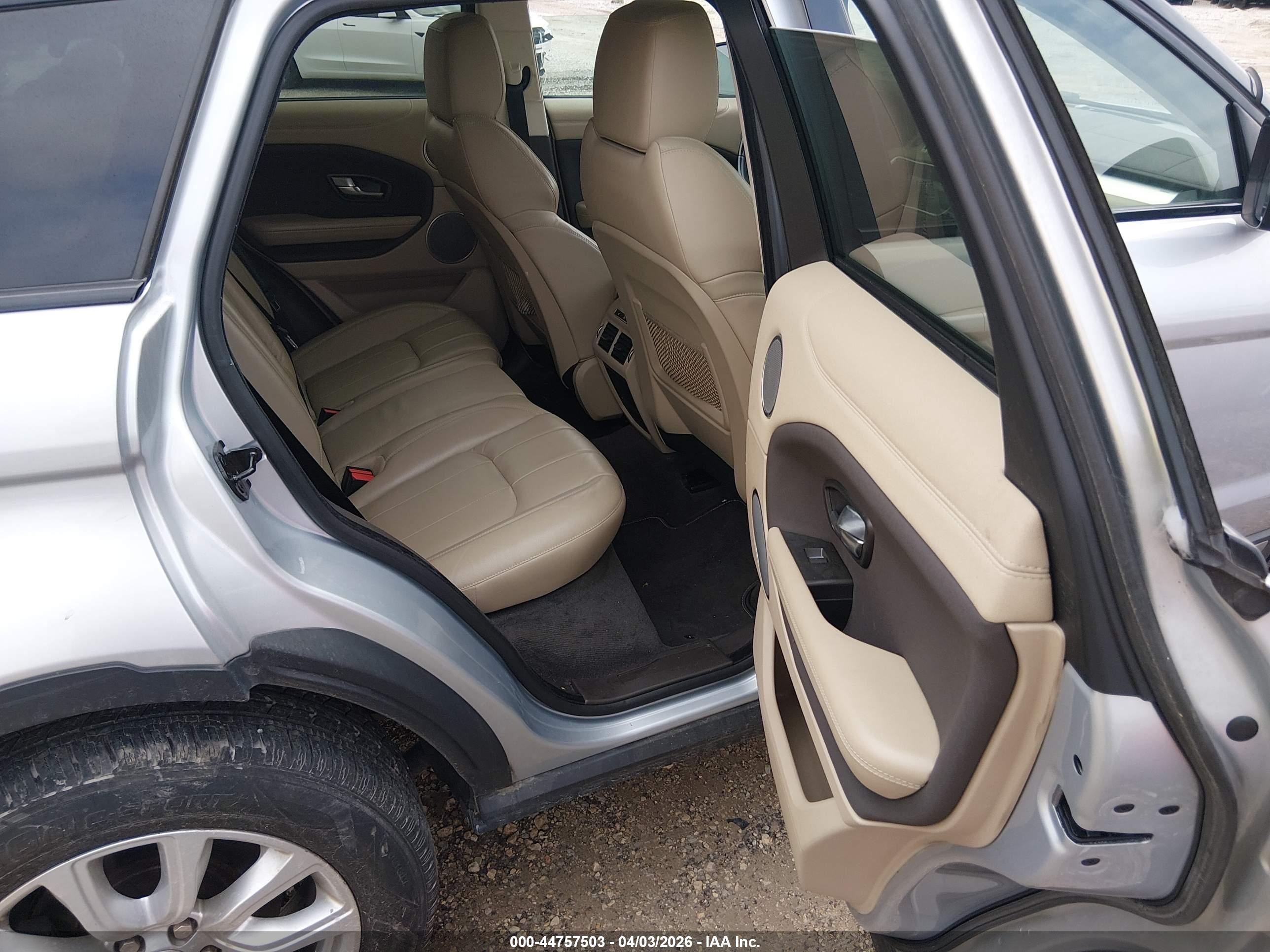 LAND ROVER image 8