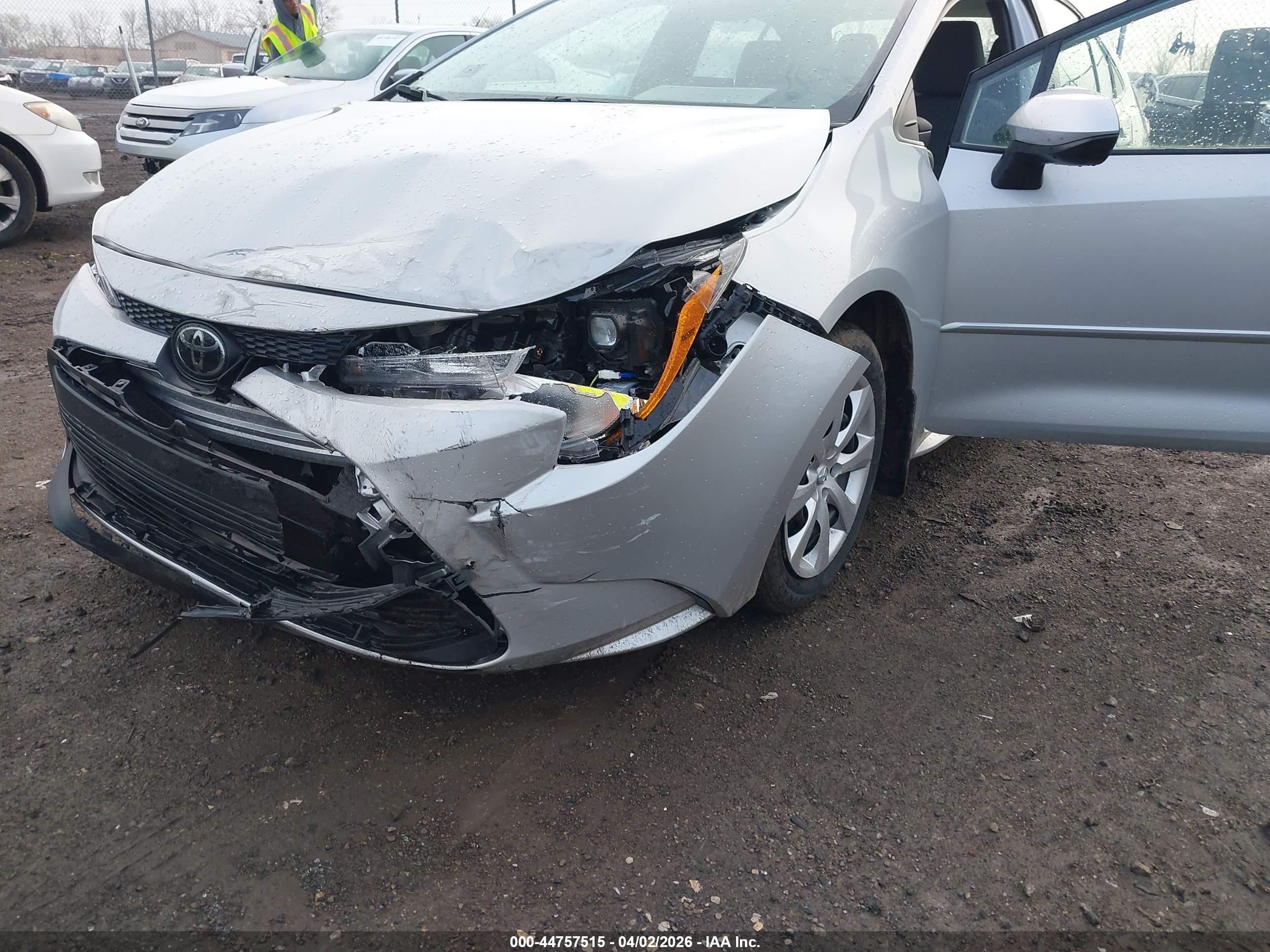 TOYOTA COROLLA image 6