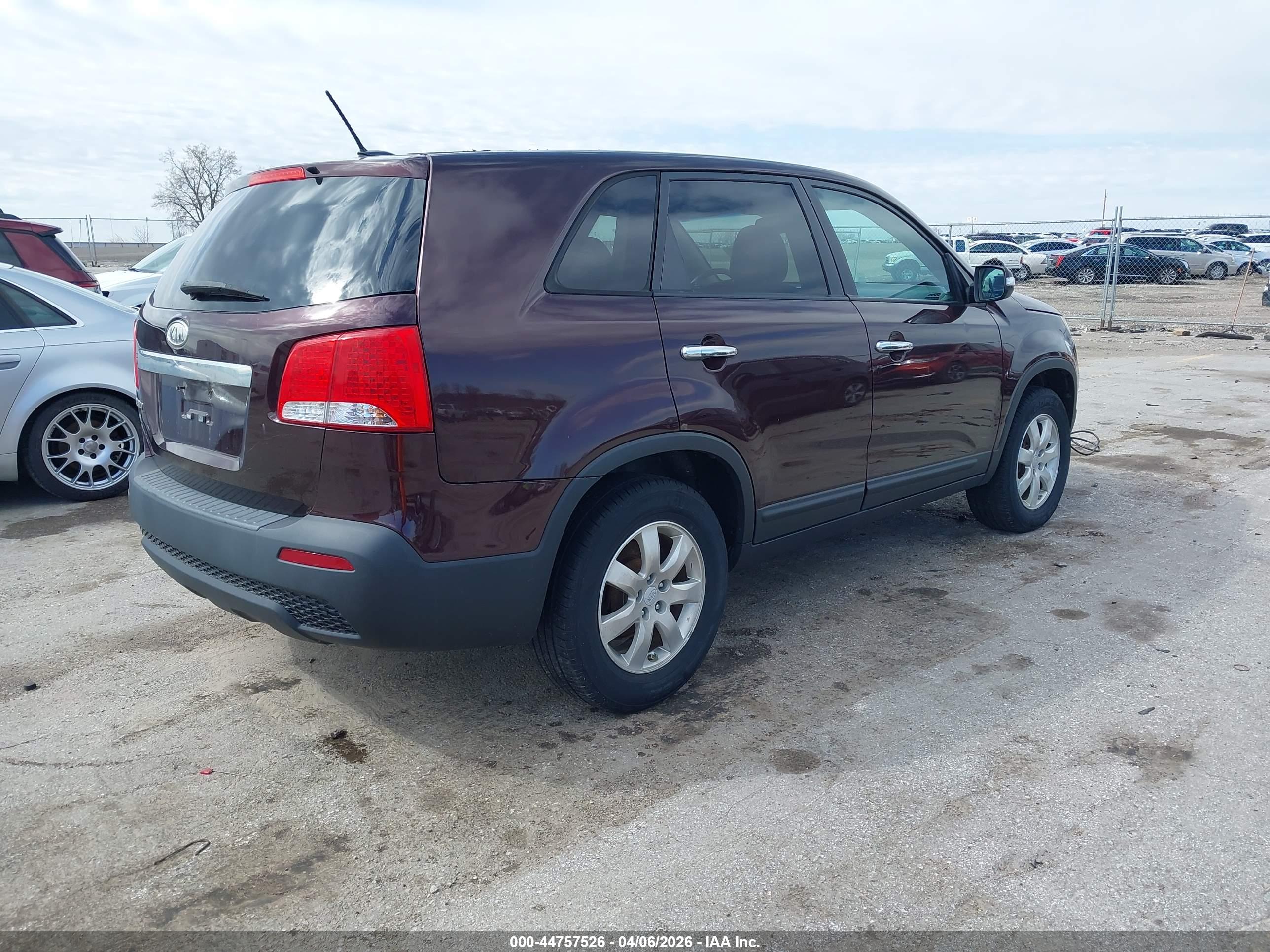 KIA SORENTO image 4
