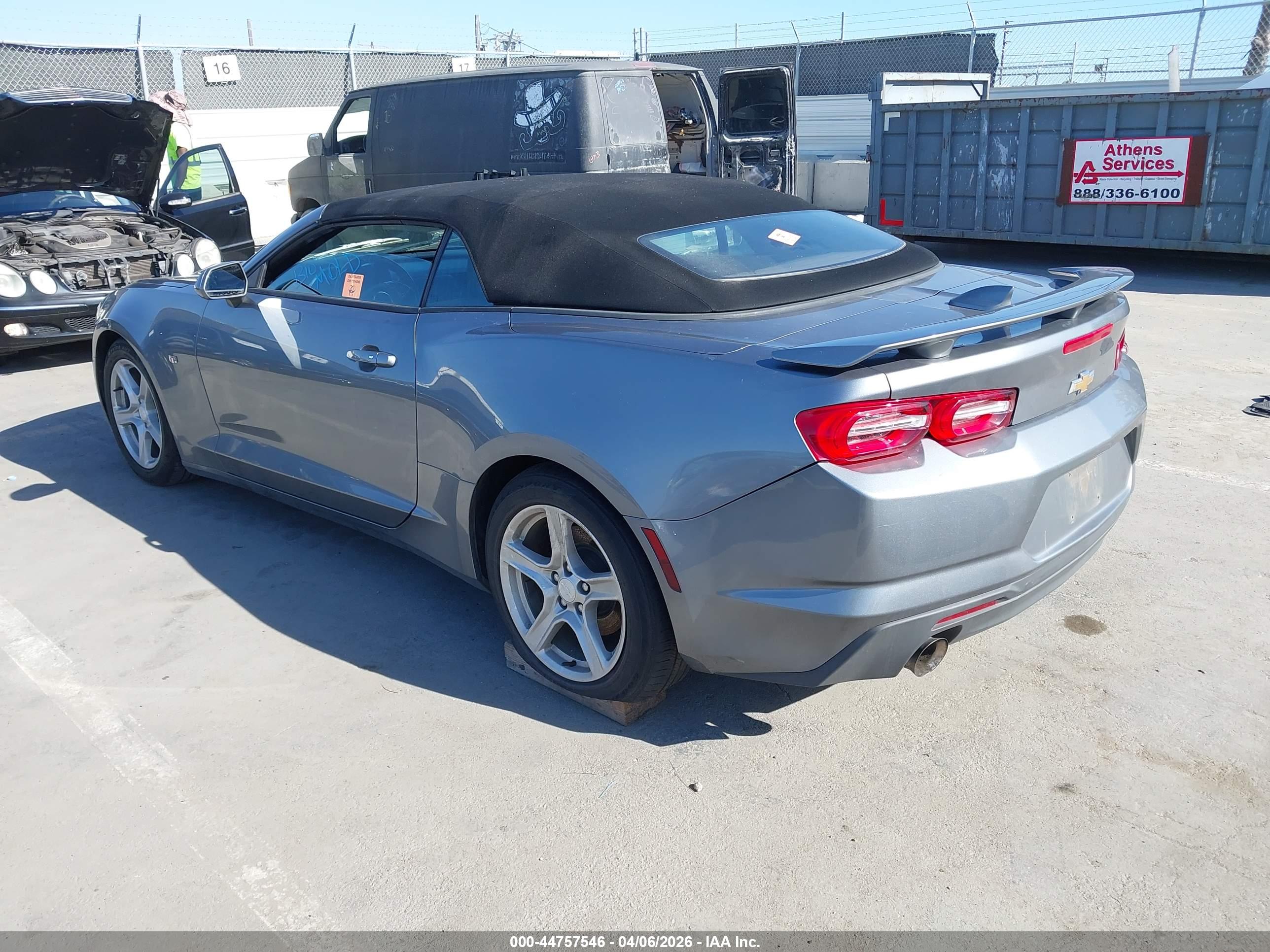 CHEVROLET CAMARO image 3