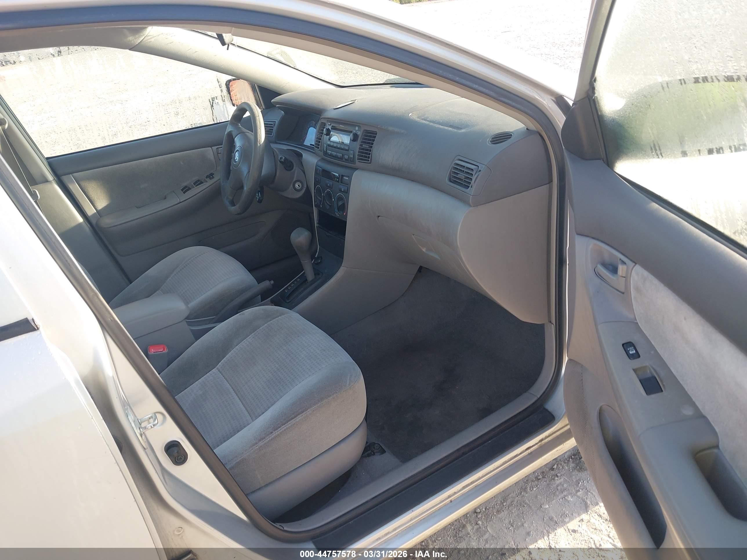 TOYOTA COROLLA image 5
