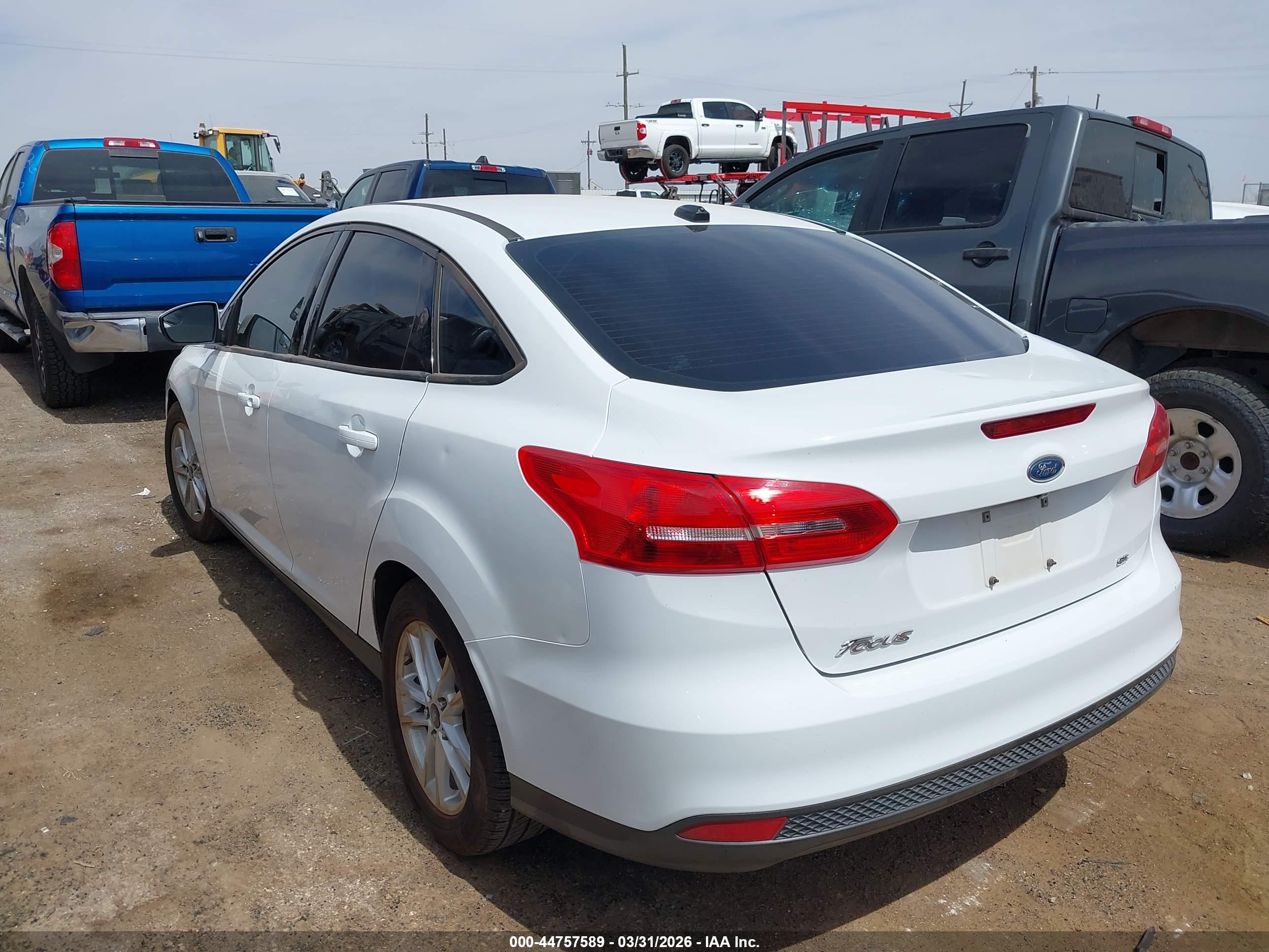 FORD FOCUS image 3