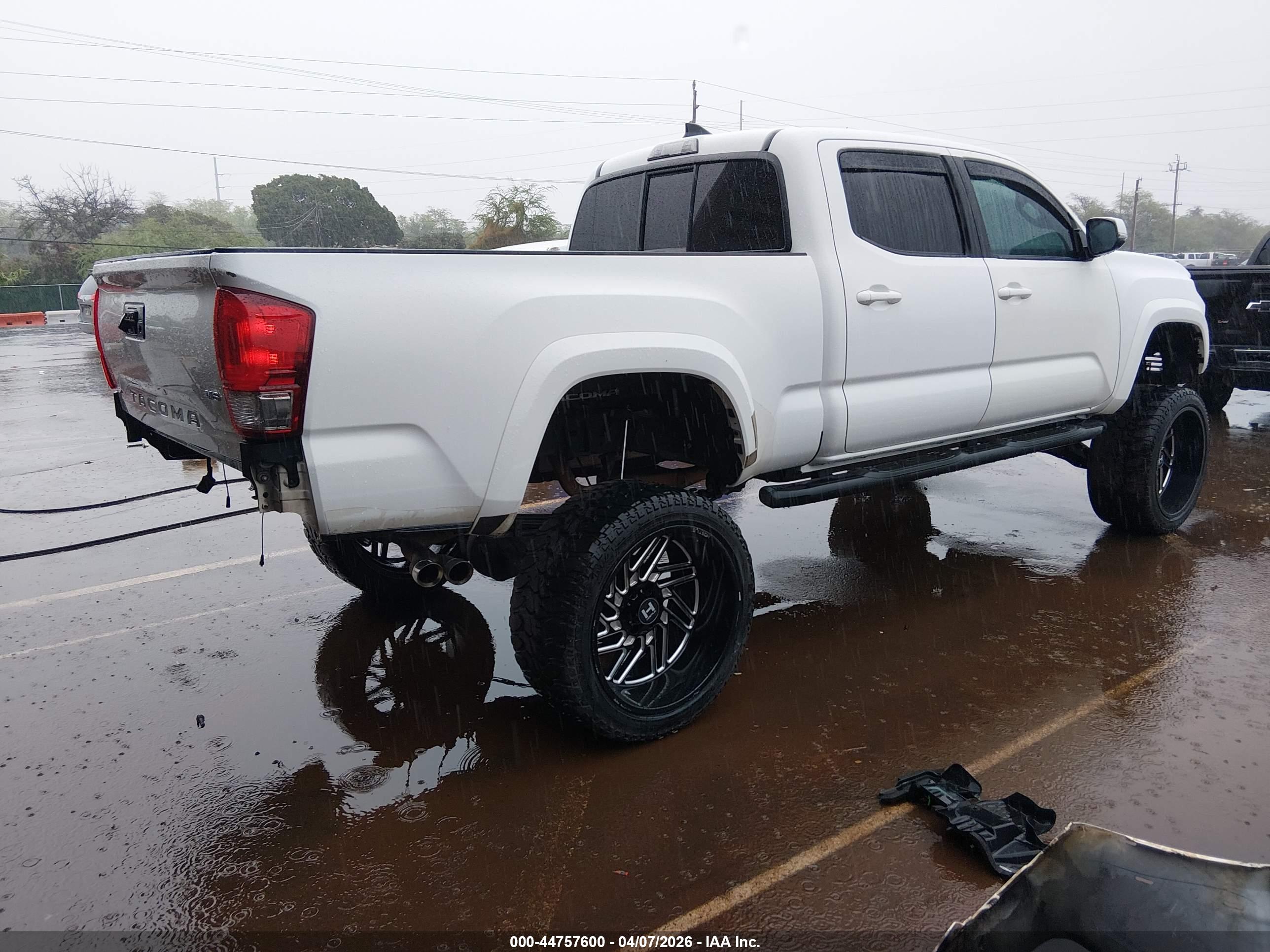 TOYOTA TACOMA image 4
