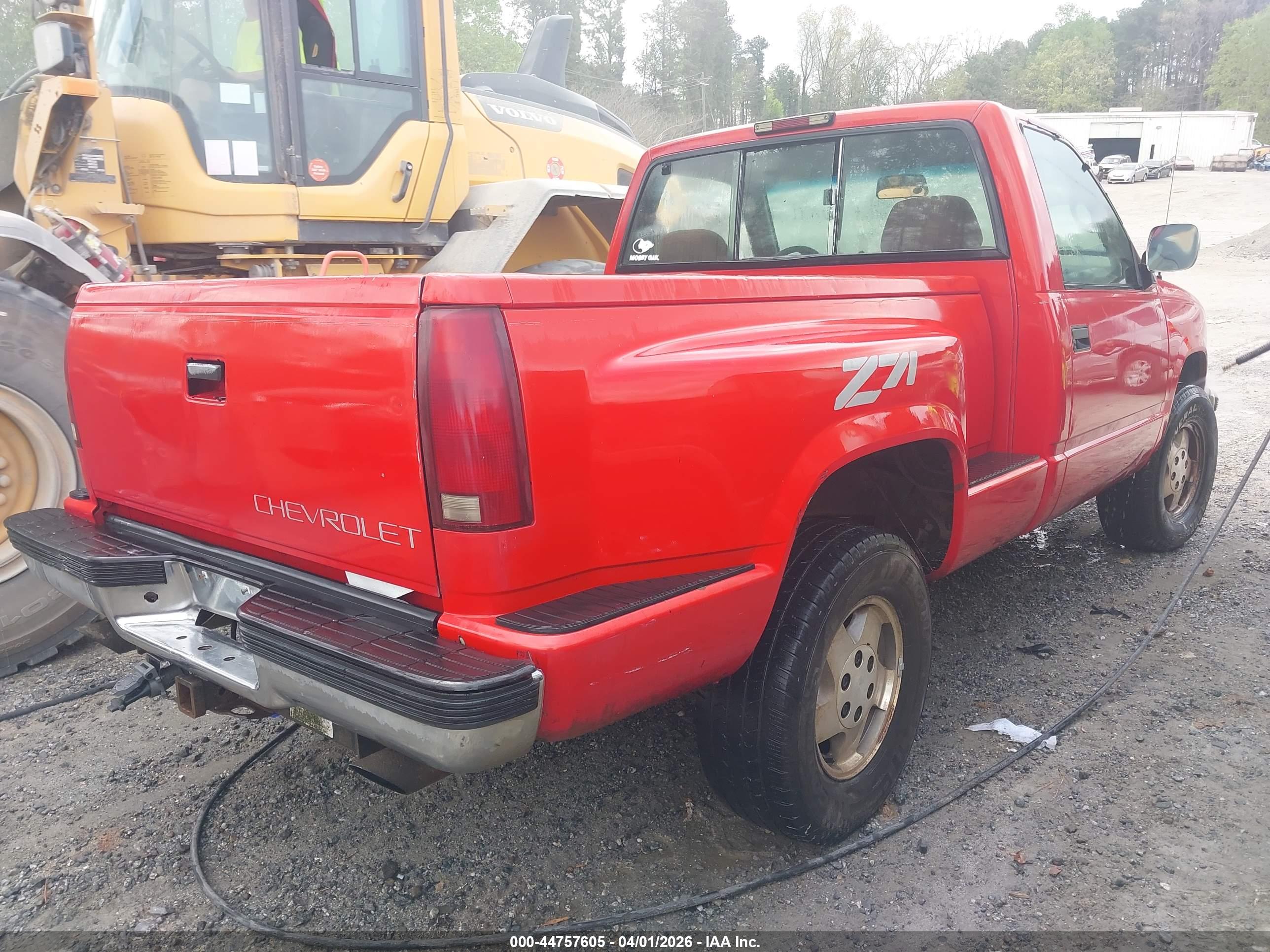 CHEVROLET GMT-400 image 4