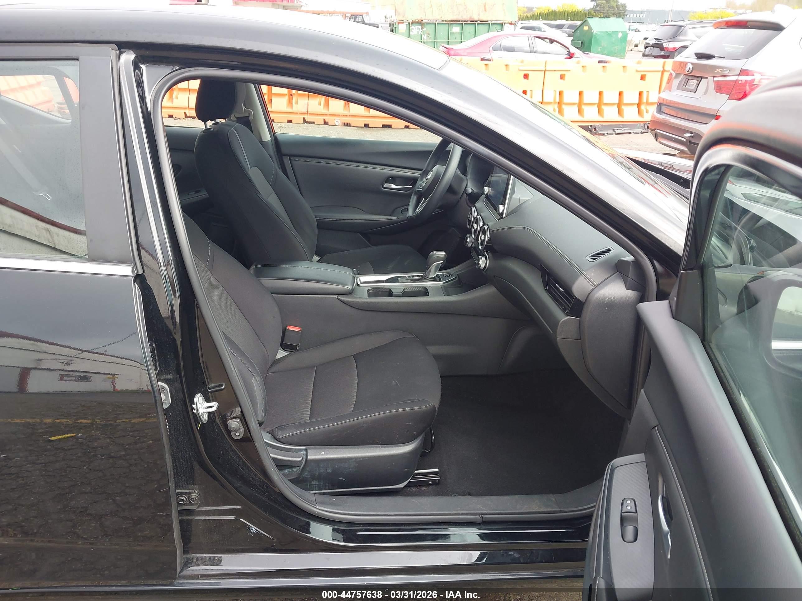 NISSAN SENTRA image 5