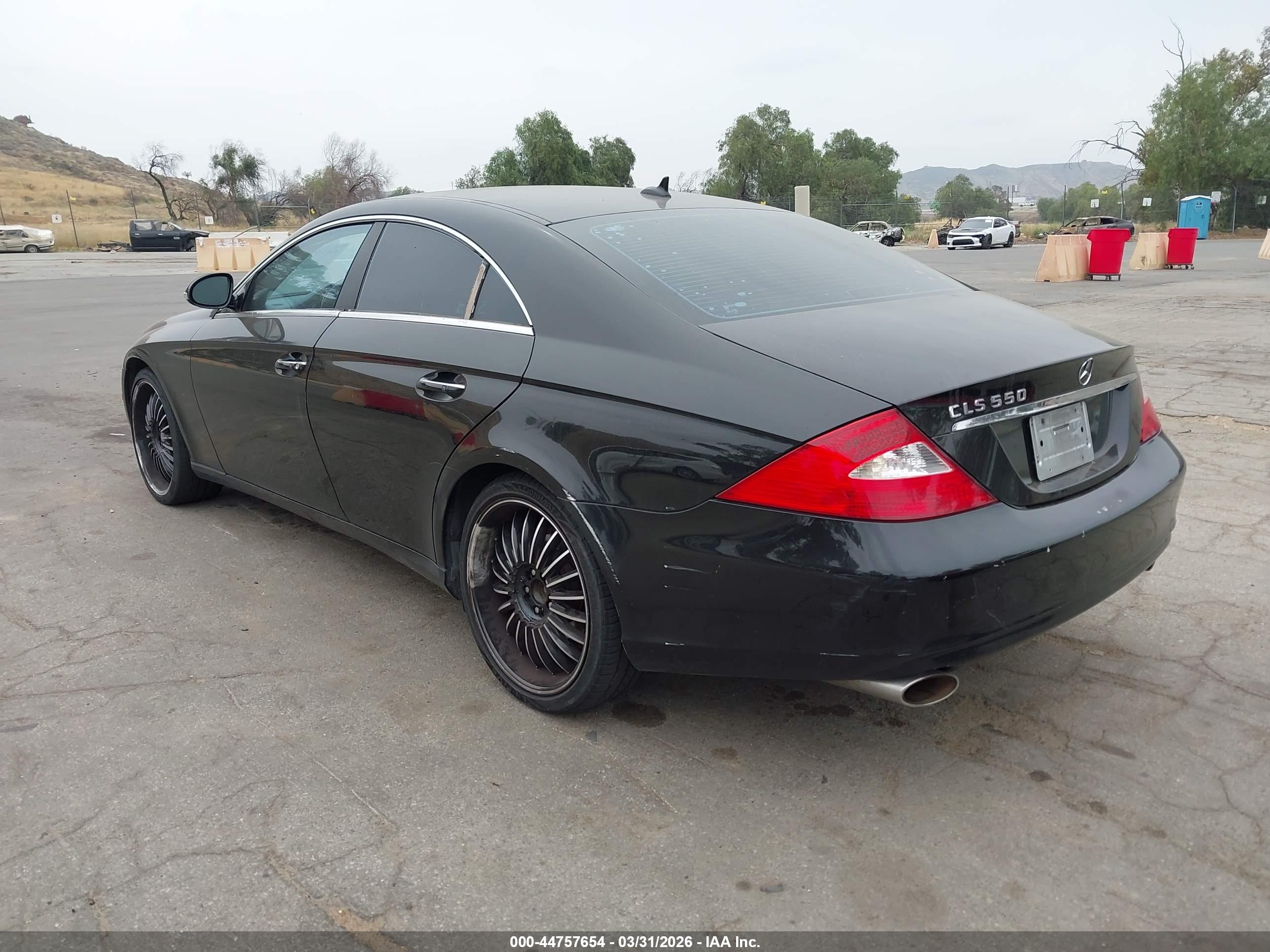 MERCEDES-BENZ CLS image 3