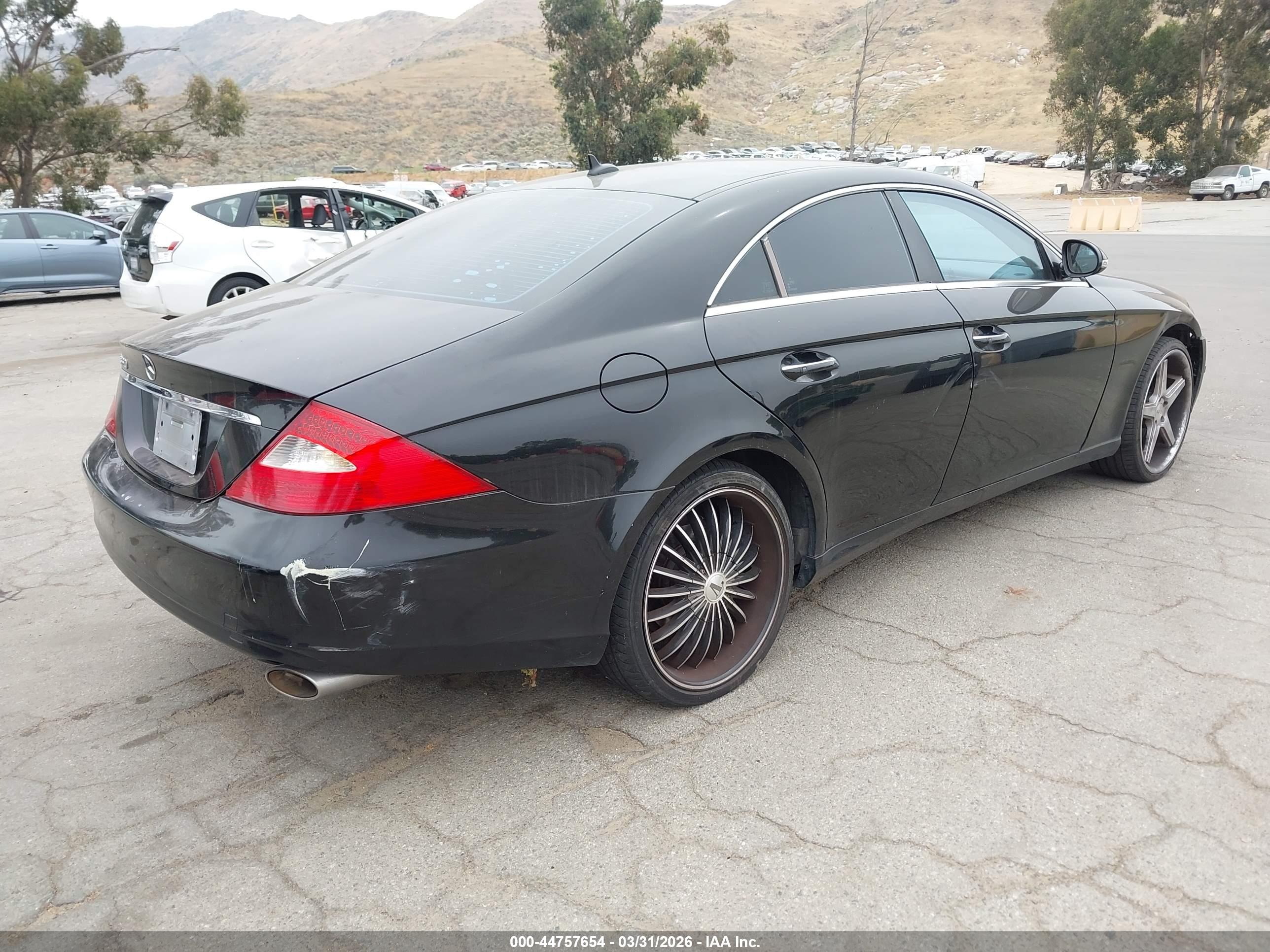 MERCEDES-BENZ CLS image 4