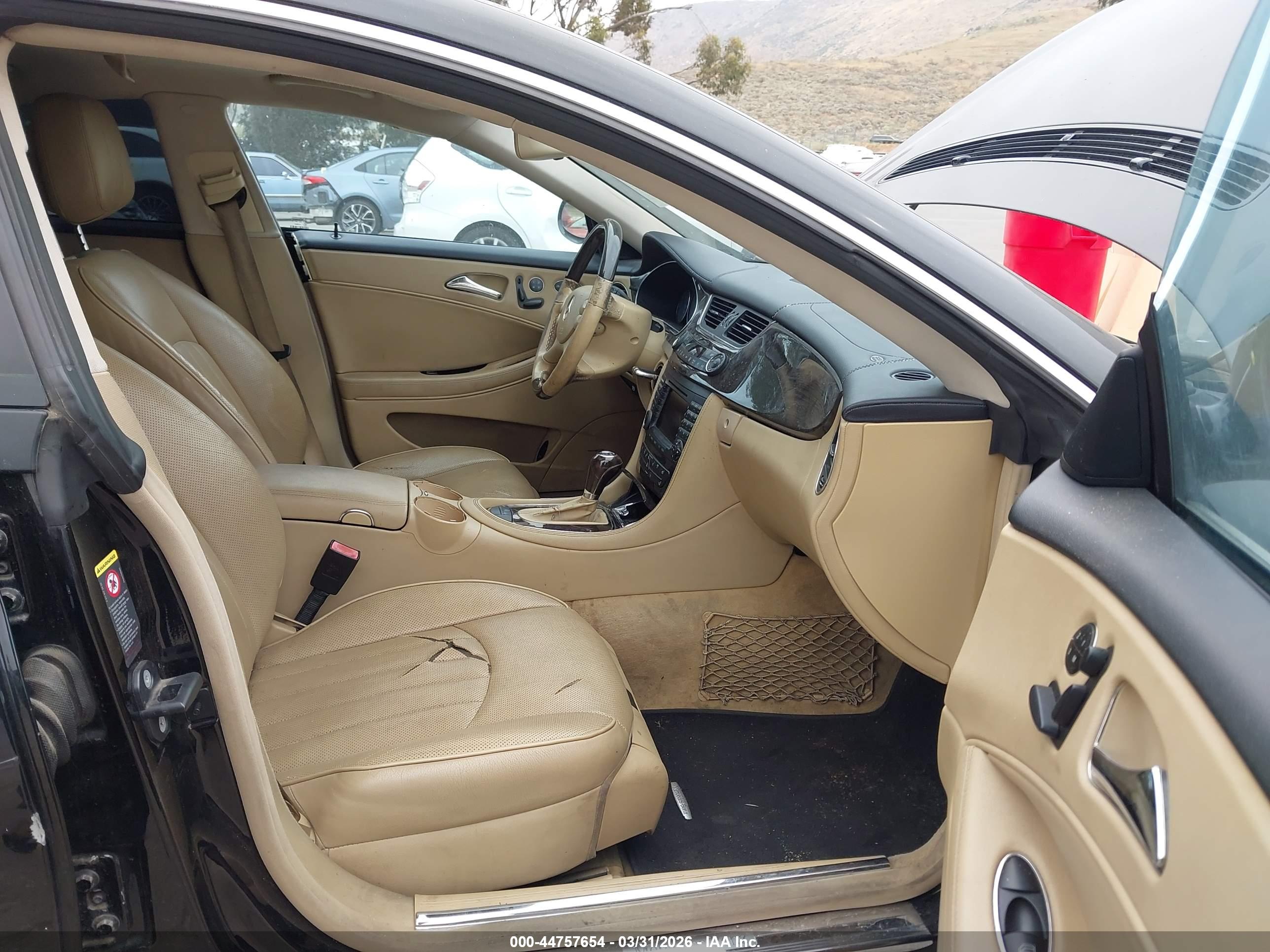 MERCEDES-BENZ CLS image 5