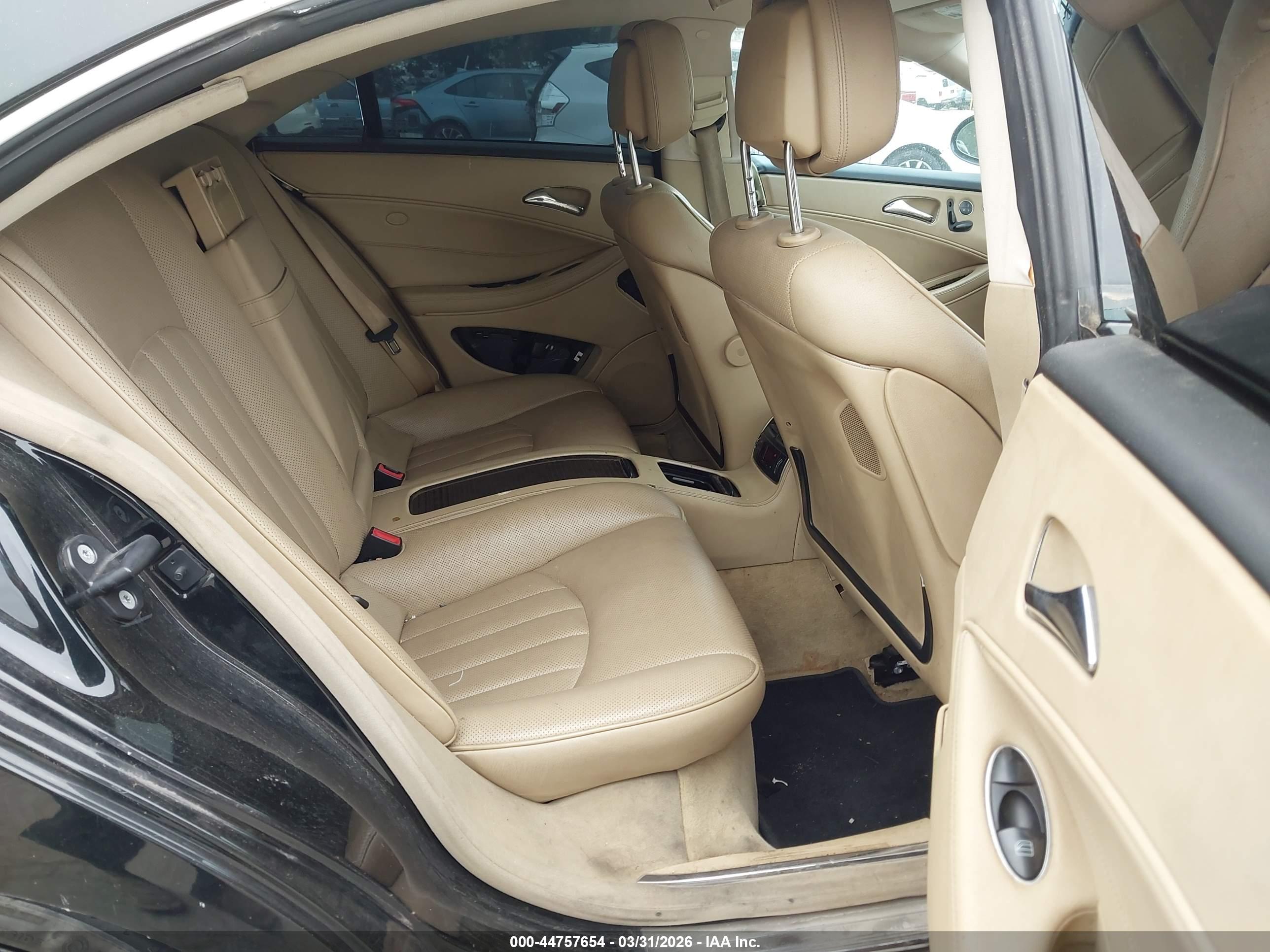 MERCEDES-BENZ CLS image 8