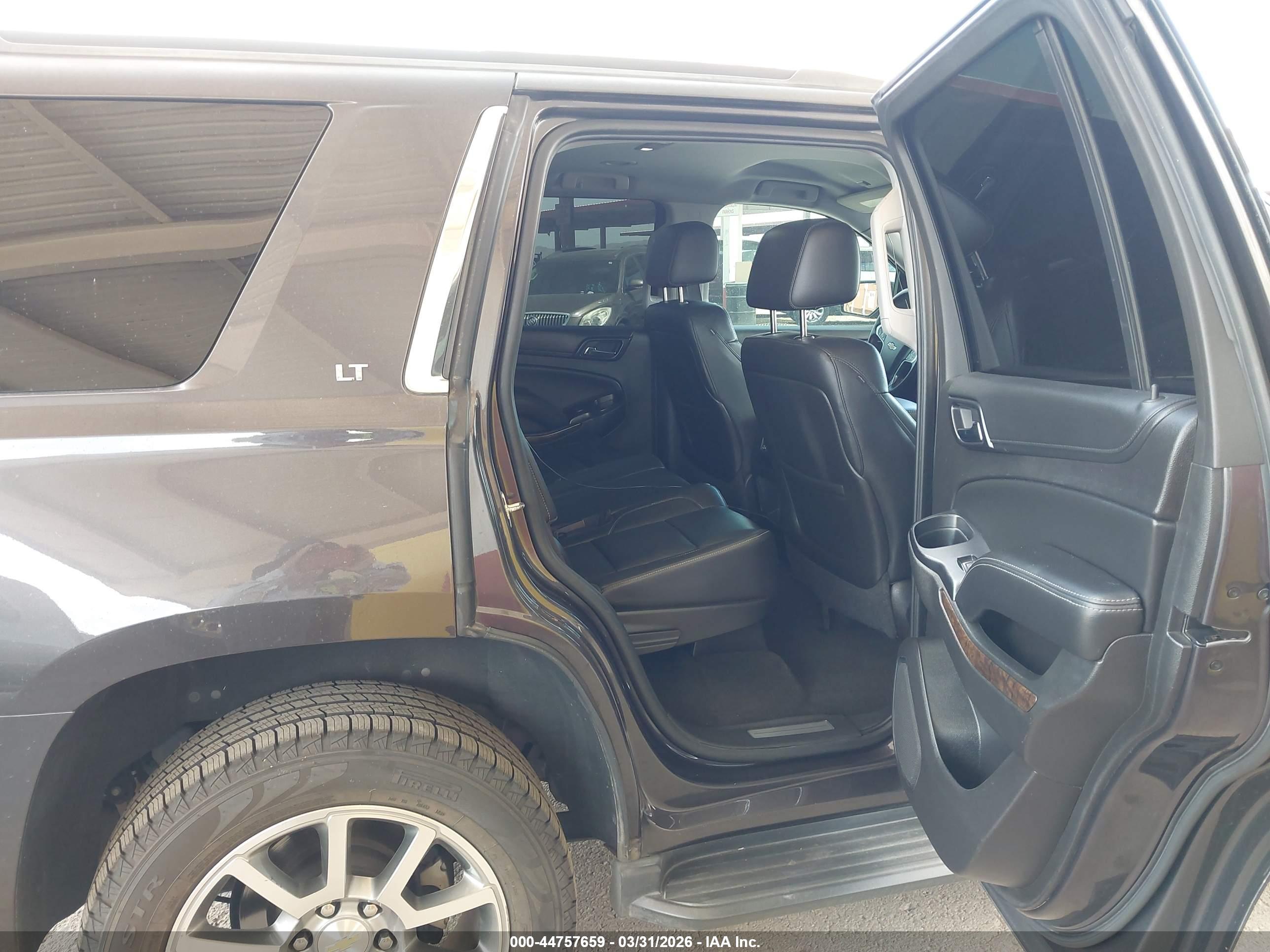 CHEVROLET TAHOE image 8