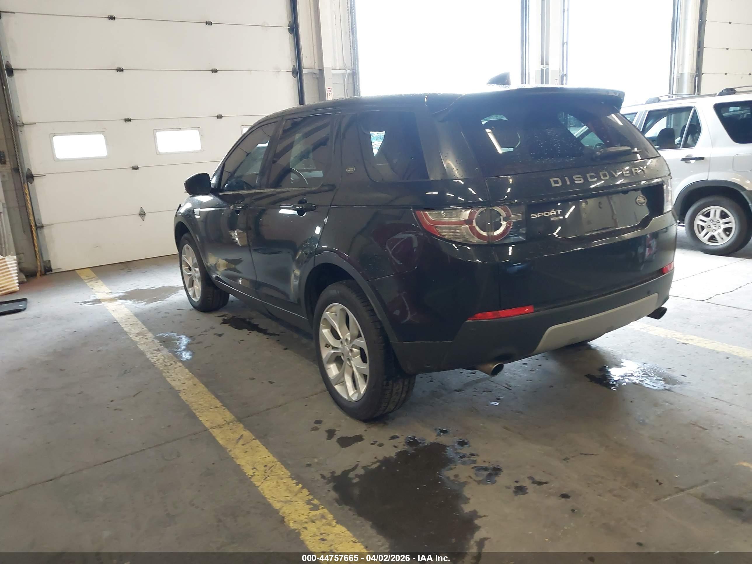 LAND ROVER image 3
