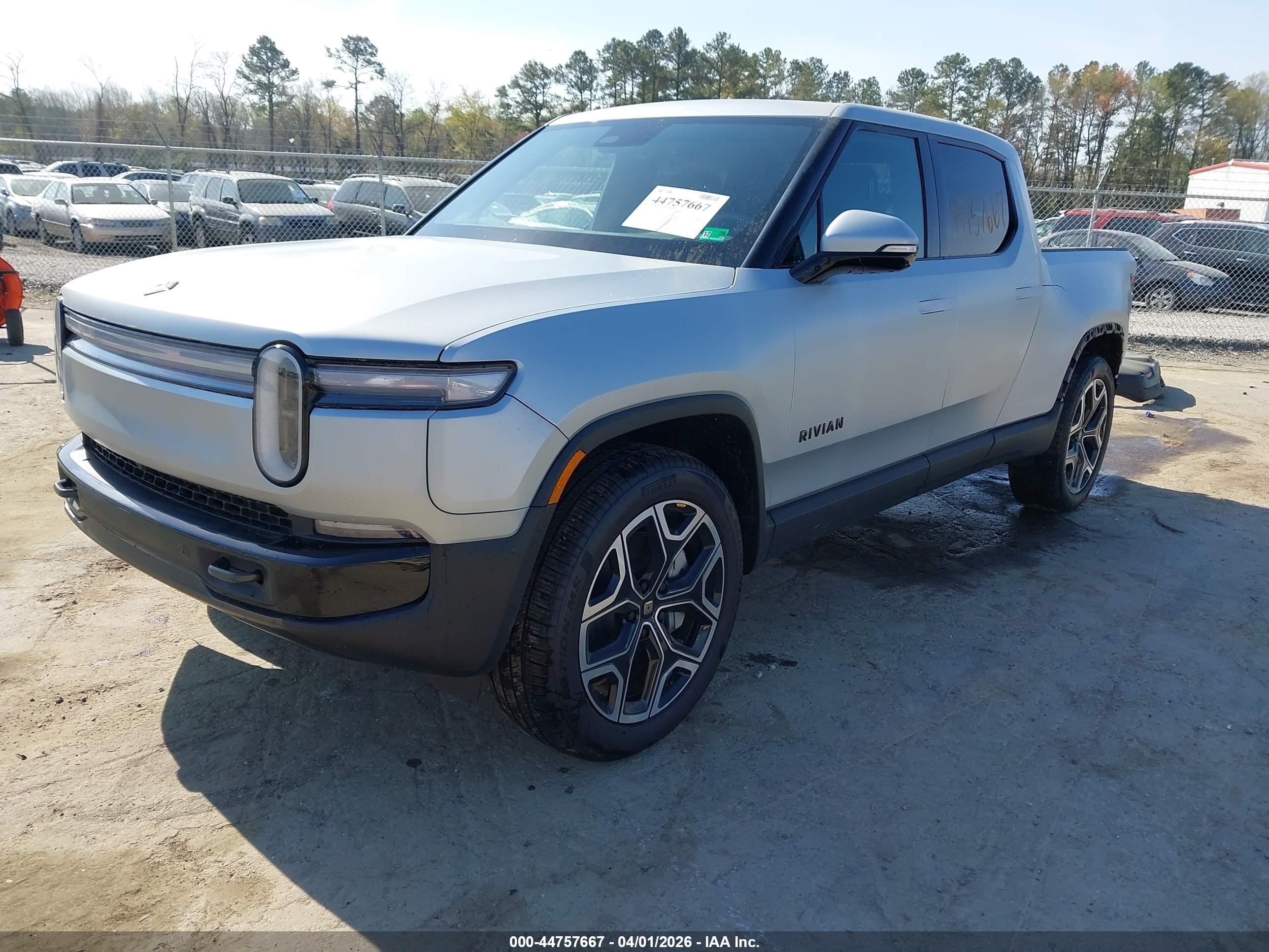 RIVIAN R1T image 2